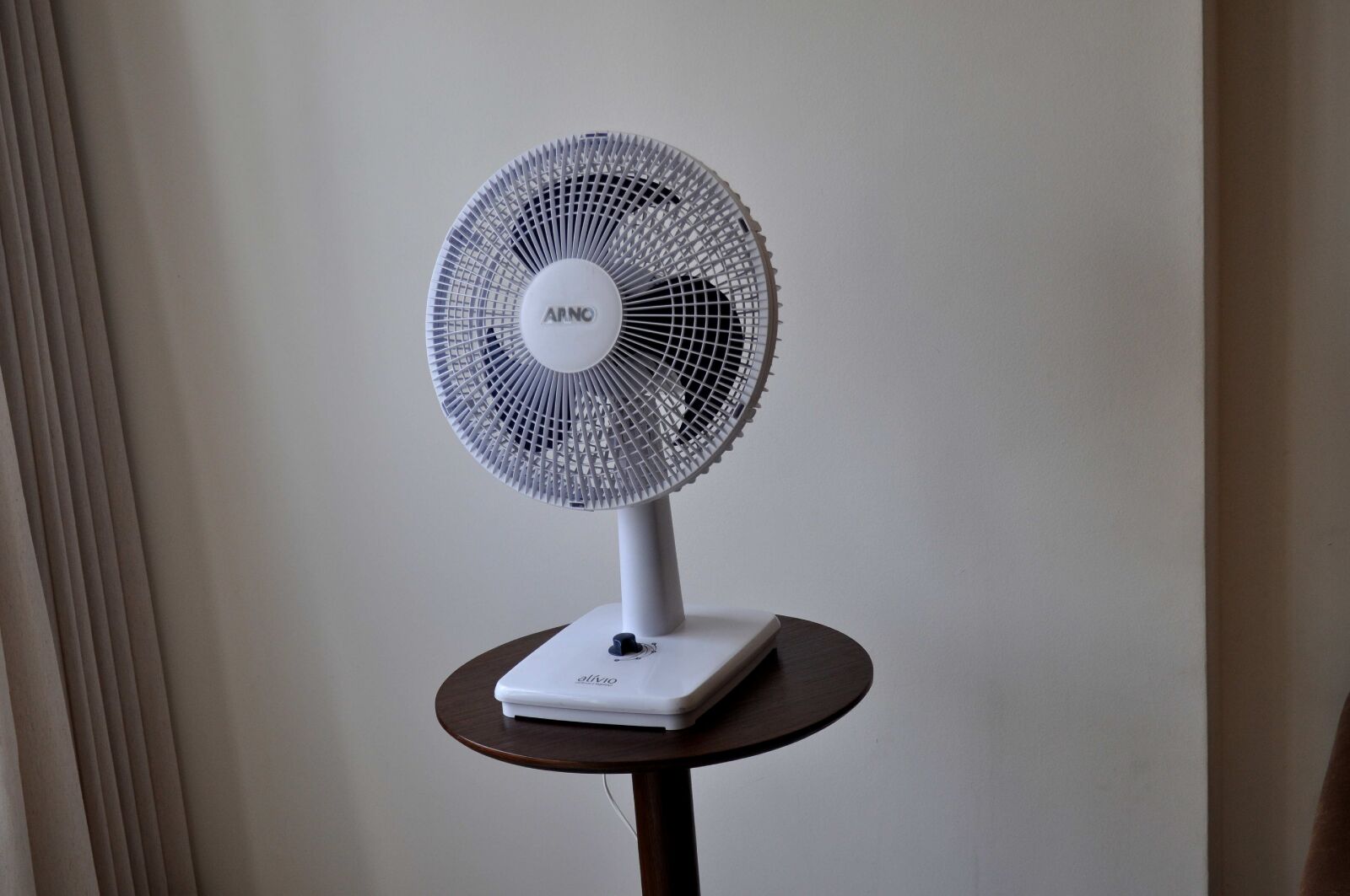 Nikon D5000 sample photo. Electric, room, fan photography