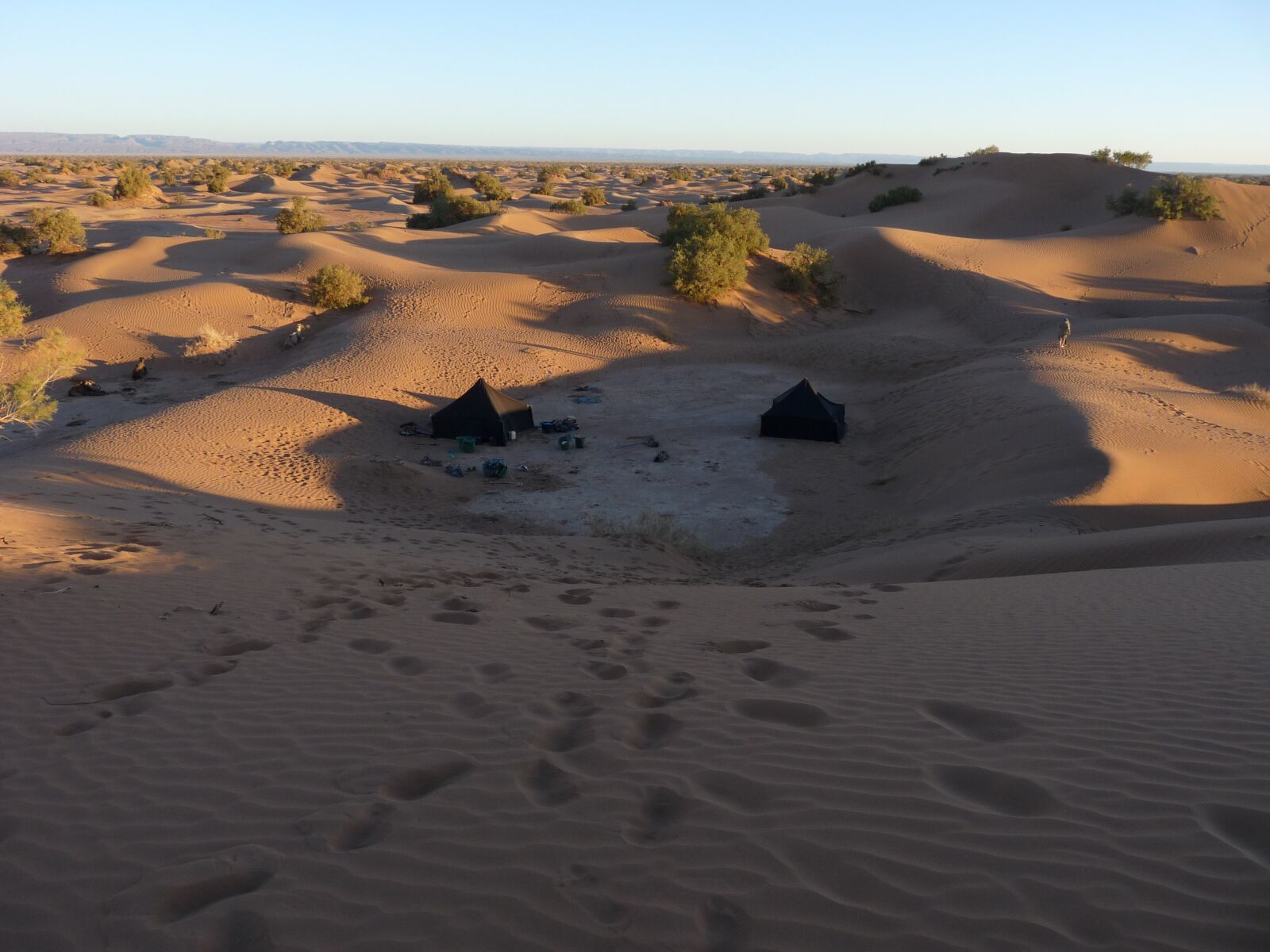 Panasonic Lumix DMC-FZ28 sample photo. Morocco, desert, camp photography