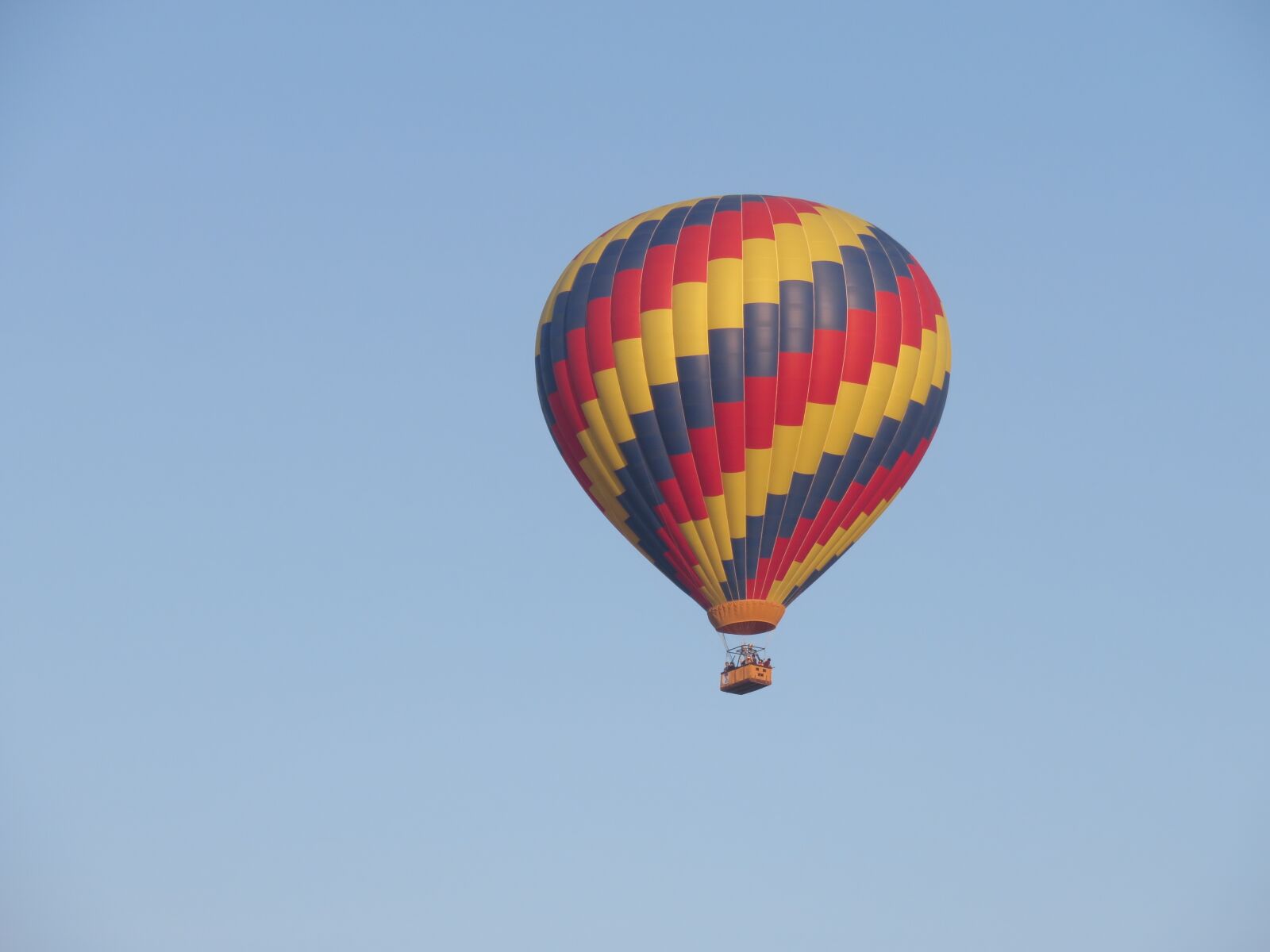 Canon PowerShot SX710 HS sample photo. Balloon, sky, hot air photography