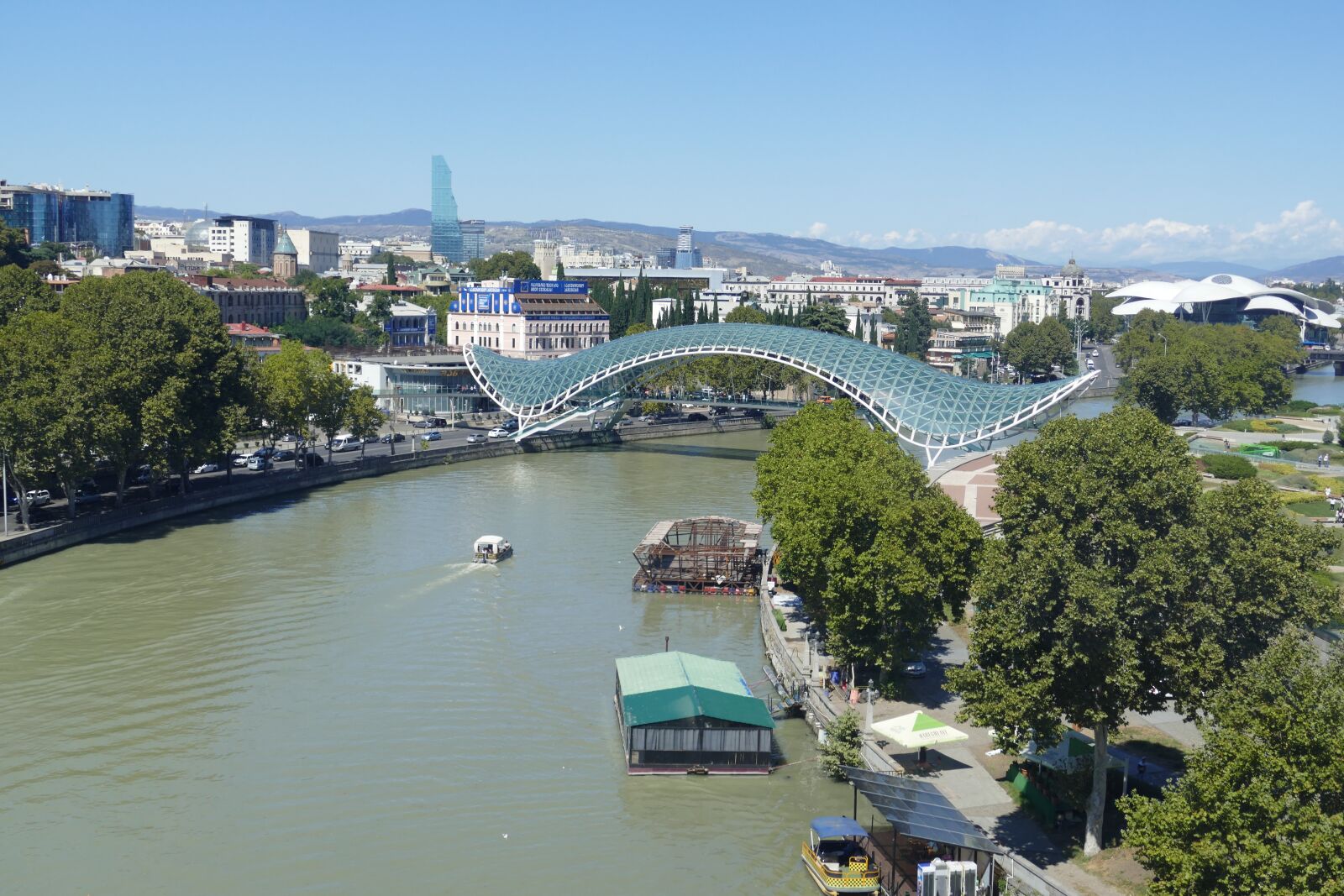 Panasonic Lumix DMC-FZ1000 sample photo. Georgia, tbilisi, capital photography
