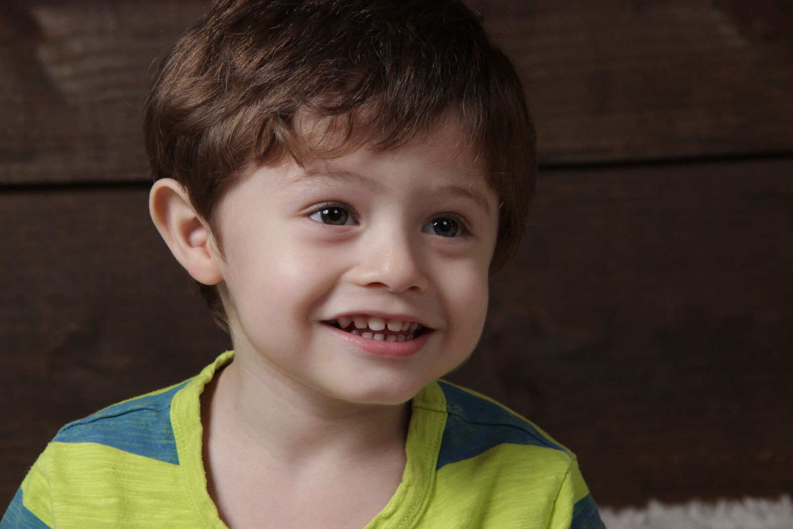 Canon EOS 600D (Rebel EOS T3i / EOS Kiss X5) sample photo. Happy, smiling, boy photography