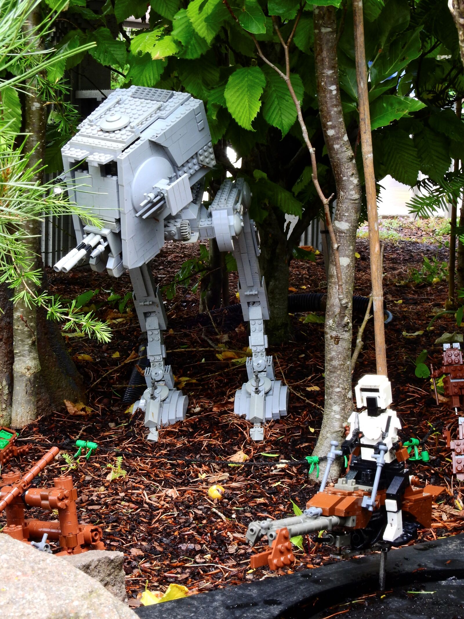 Nikon Coolpix P900 sample photo. Lego, legoland, build photography