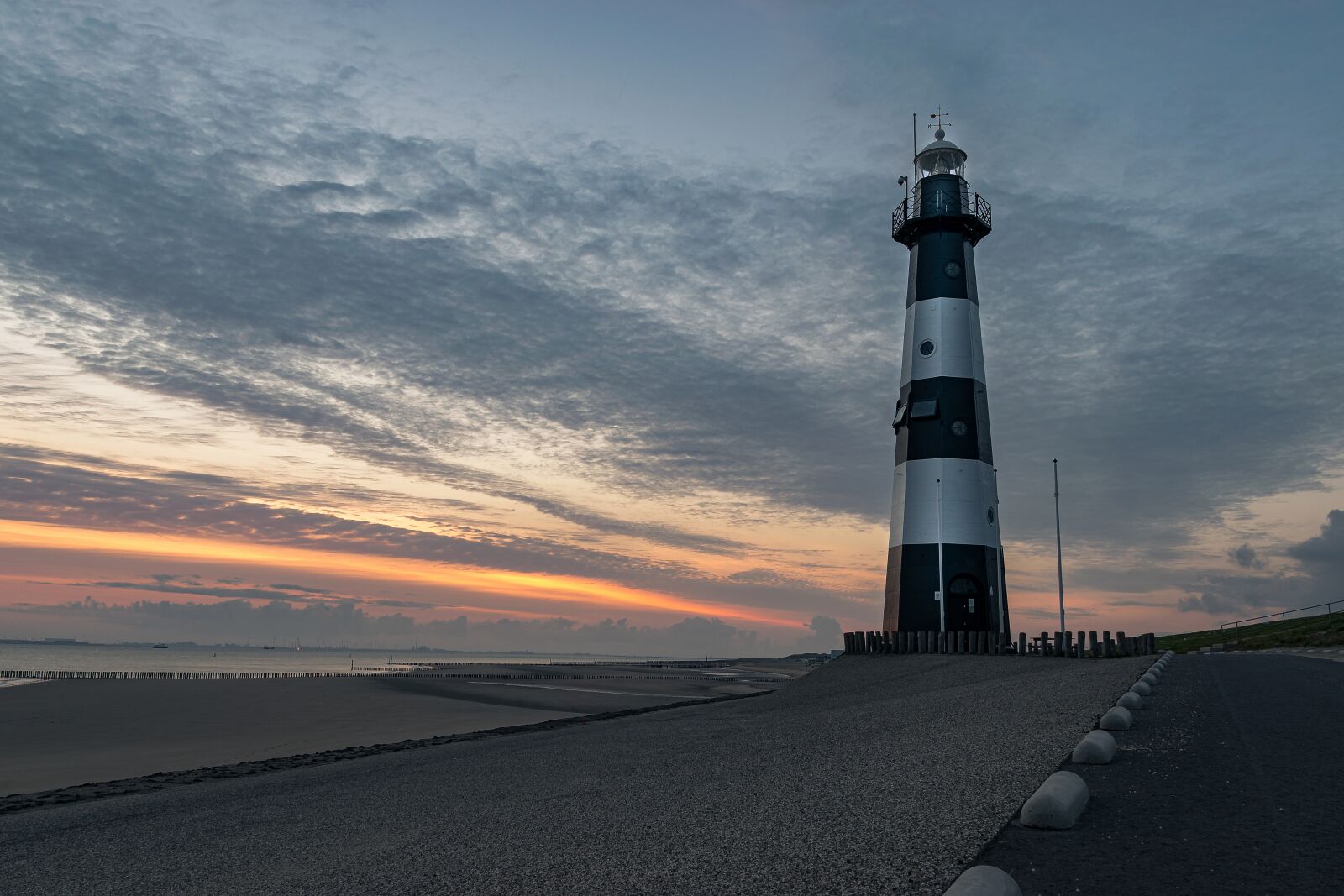 Nikon D5300 sample photo. Lighthouse, sea, ocean photography