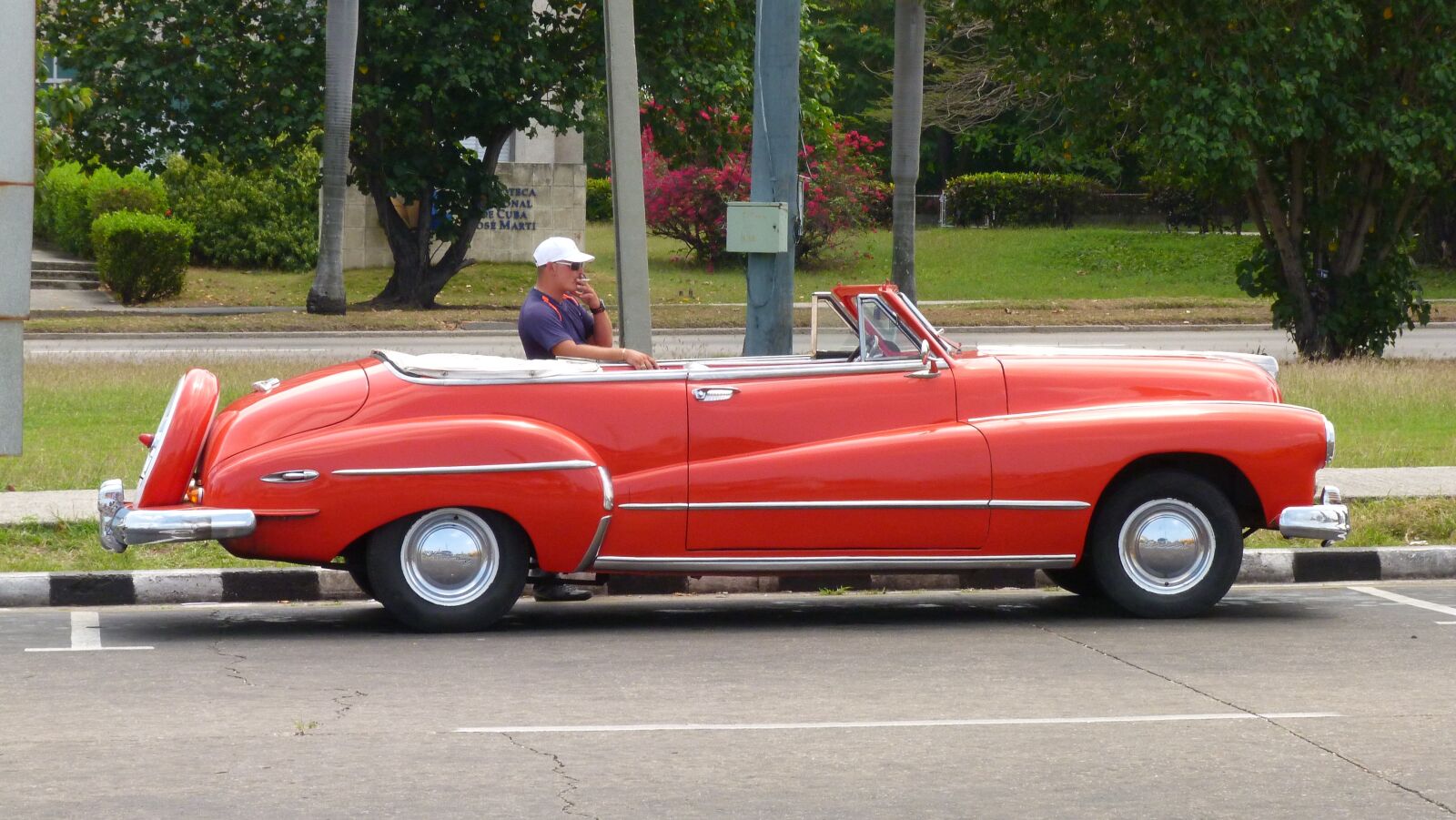 Panasonic Lumix DMC-FZ40 (Lumix DMC-FZ45) sample photo. Cuba, havana, oldtimer photography