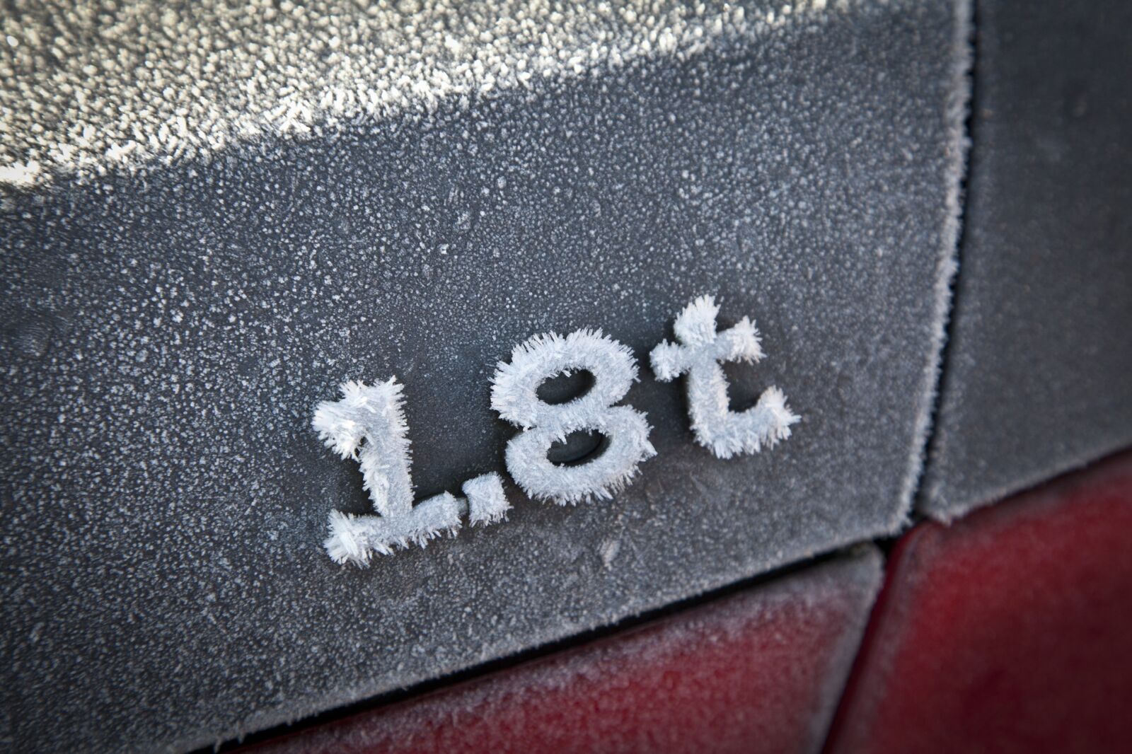 Canon EOS 5D Mark II sample photo. Frost, car, winter photography