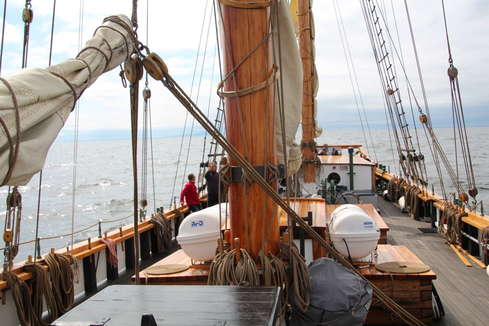 Canon EOS 650D (EOS Rebel T4i / EOS Kiss X6i) sample photo. Ships, lake, sailing ship photography