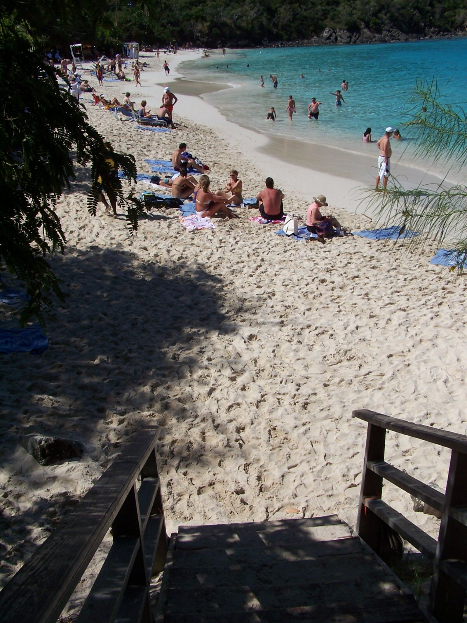 Kodak DX6490 ZOOM DIGITAL CAMERA sample photo. Beach, celebrity, holiday, island photography