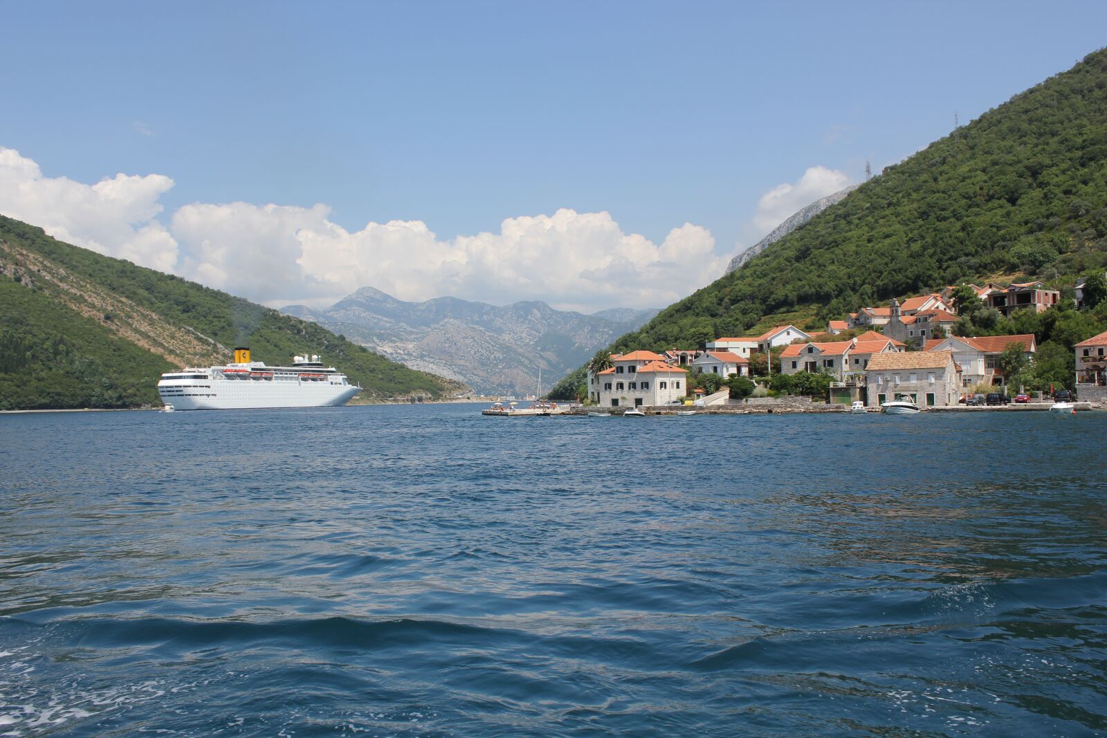 Canon EOS 550D (EOS Rebel T2i / EOS Kiss X4) sample photo. Montenegro, sea, adriatic photography