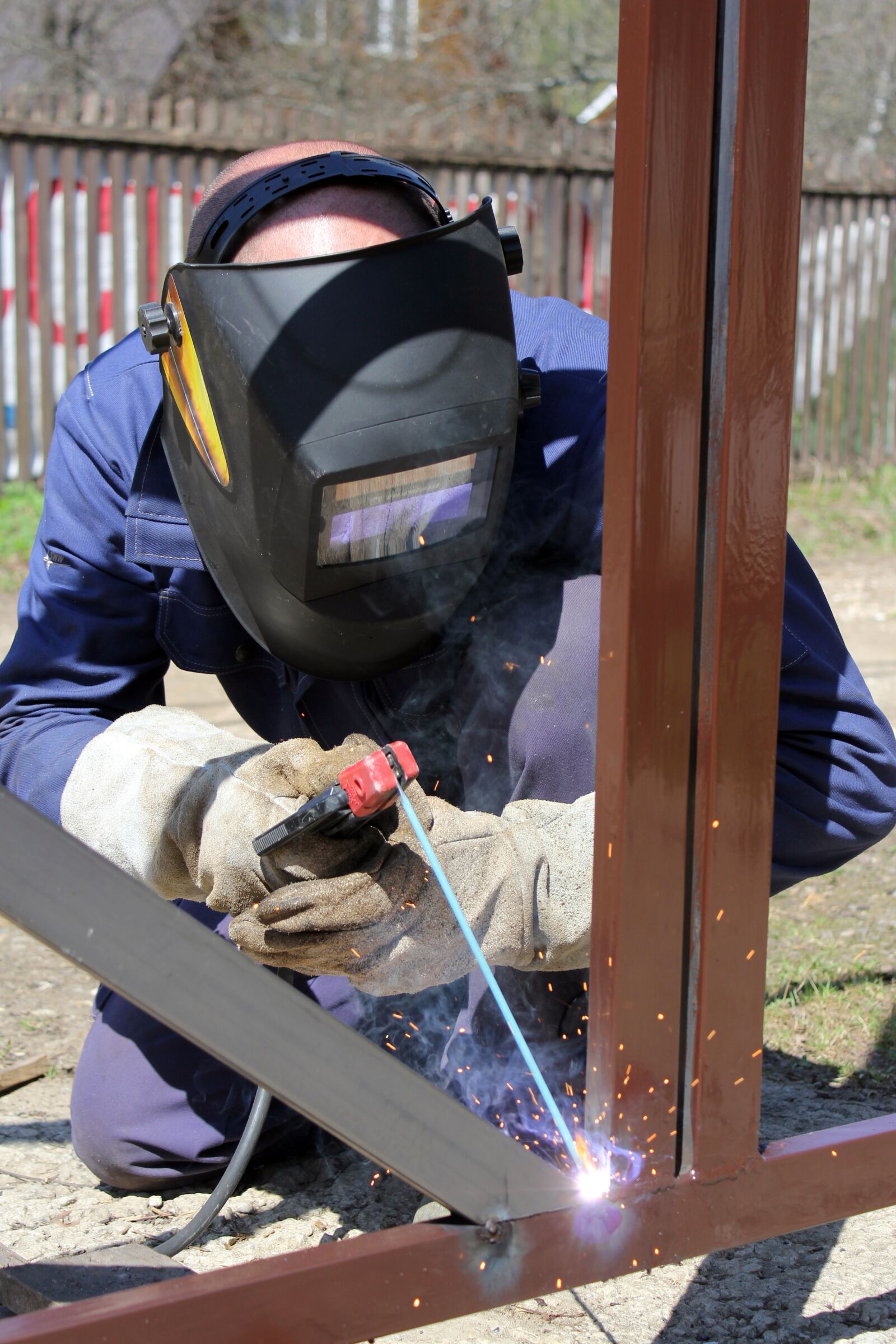 Canon EOS 60D sample photo. Welder, fire, man photography