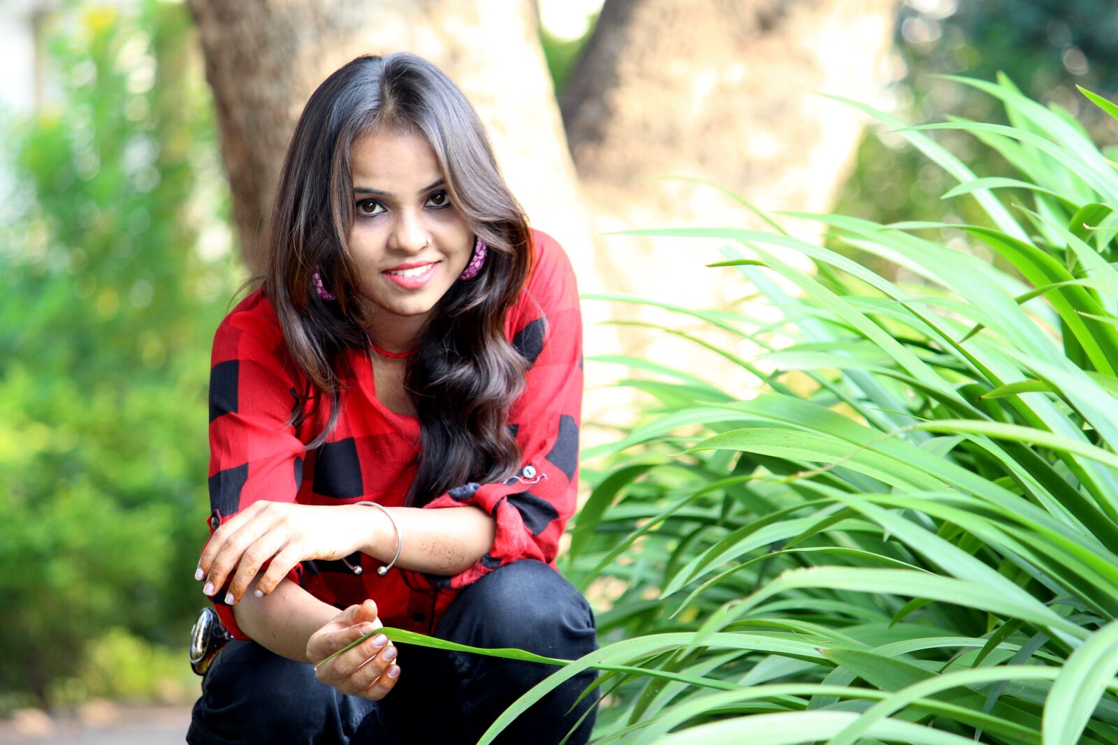 Canon EOS 700D (EOS Rebel T5i / EOS Kiss X7i) sample photo. Women girl, beauty, dress photography