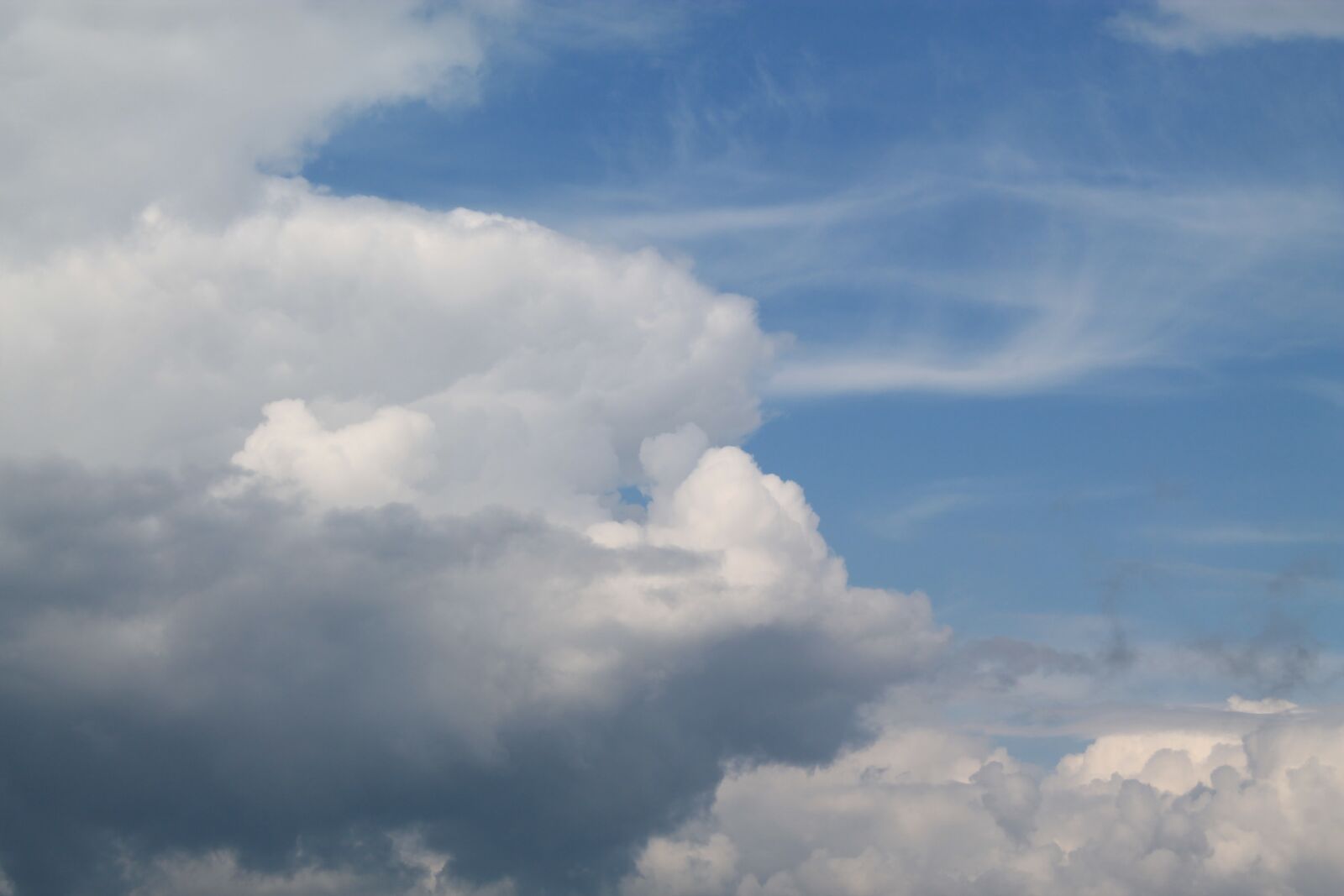 Canon EOS 1100D (EOS Rebel T3 / EOS Kiss X50) sample photo. Sky, weather, clouds photography