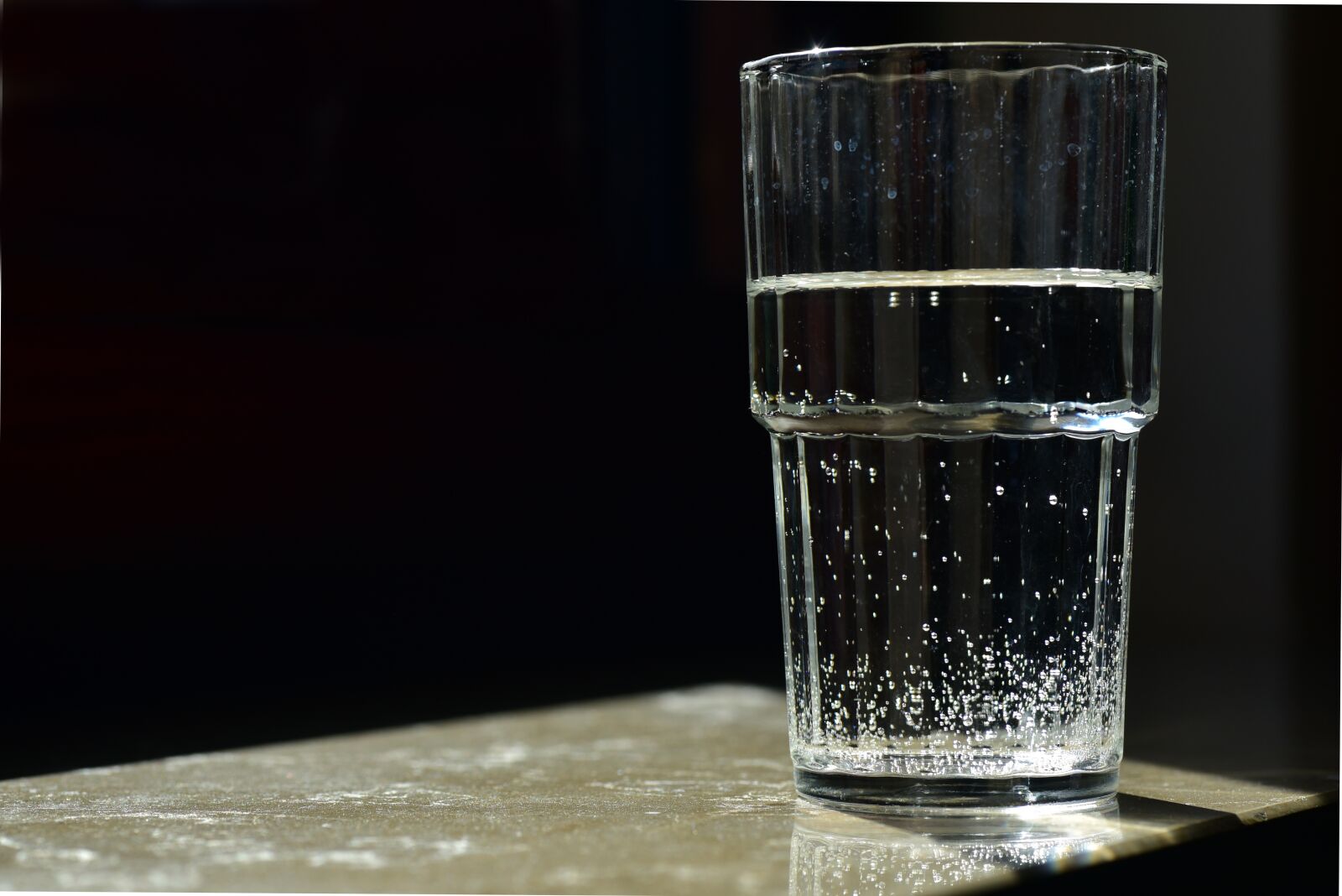 Nikon D750 sample photo. Water, glass, drink photography