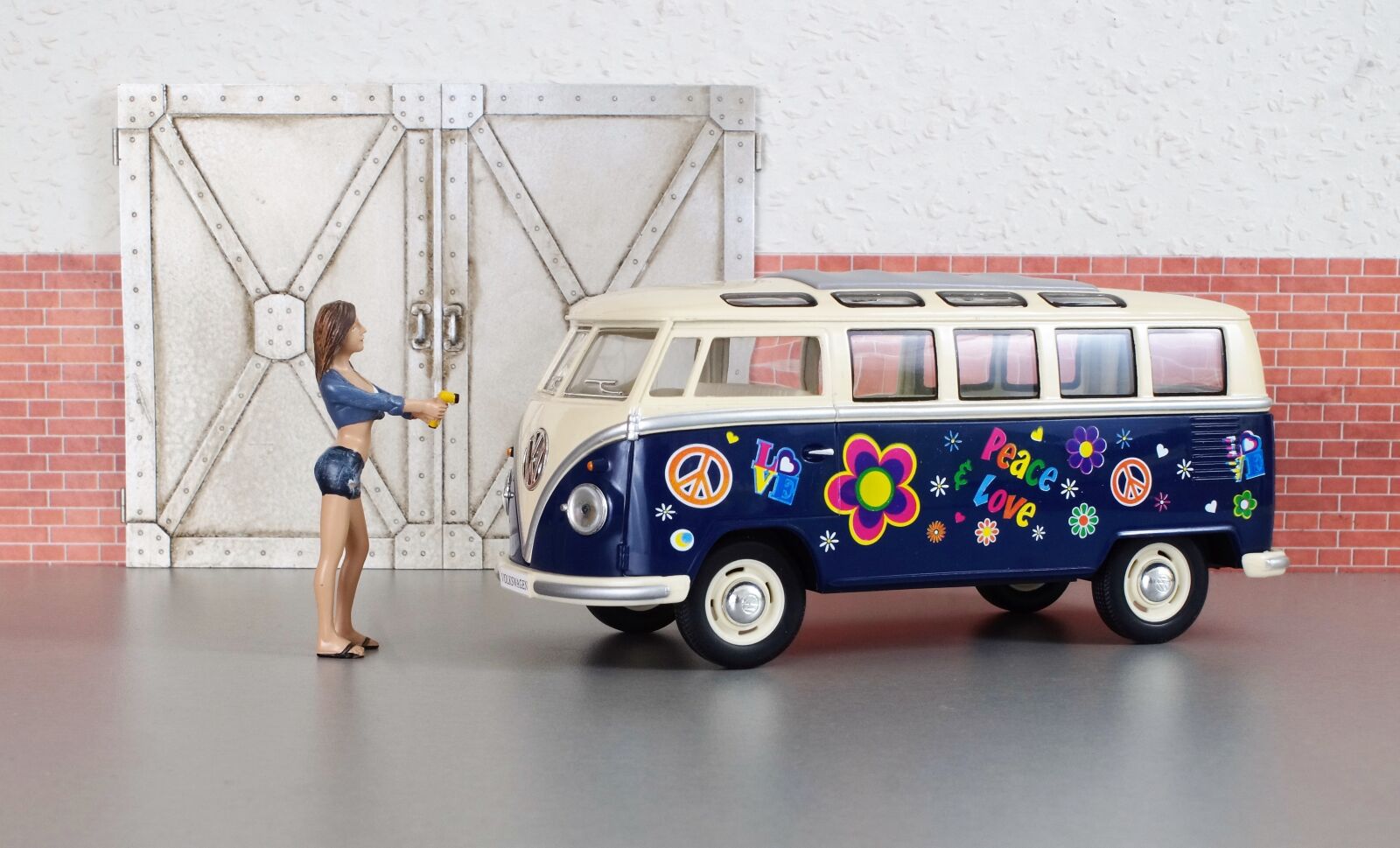 Sony DT 18-70mm F3.5-5.6 sample photo. Vw, bus, vw bus photography