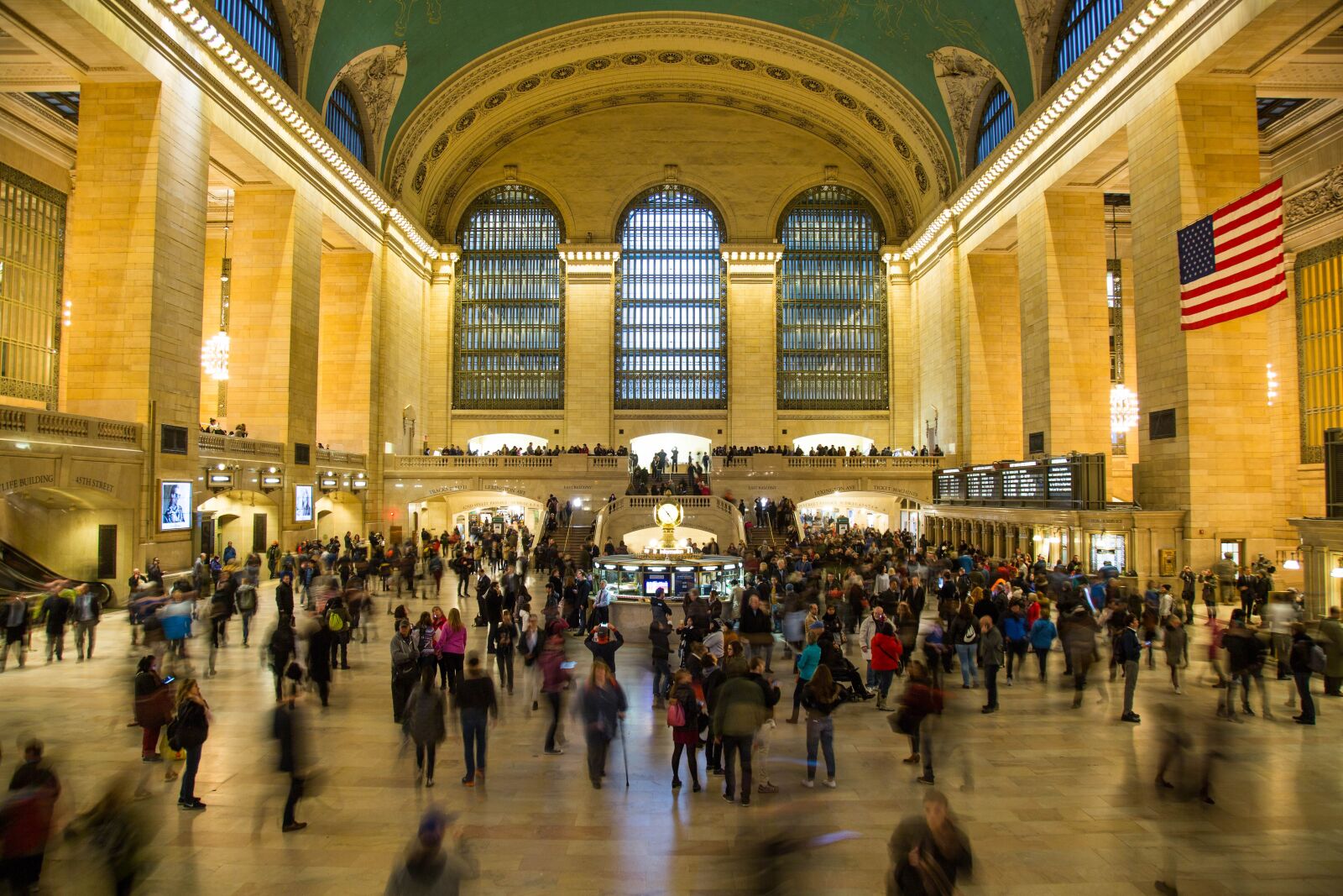 Canon EF 24-105mm F4L IS USM sample photo. Nyc, grand central station photography