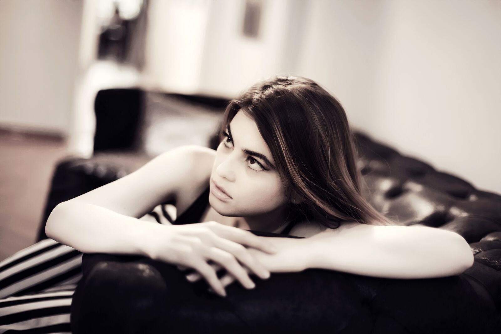 Canon EF 50mm F1.4 USM sample photo. Model, light, woman photography