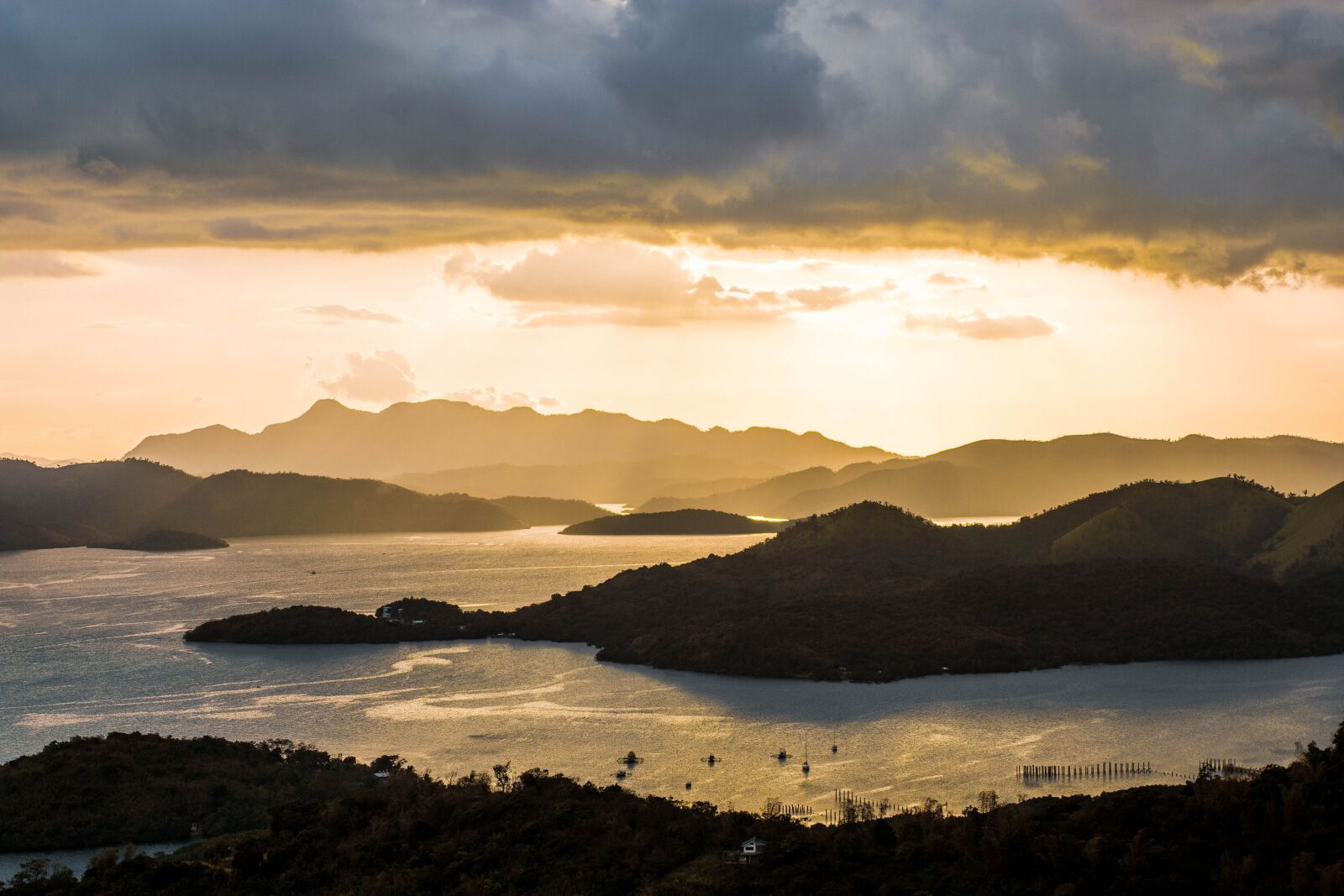 Canon EOS 70D sample photo. Sunset, water, dawn photography