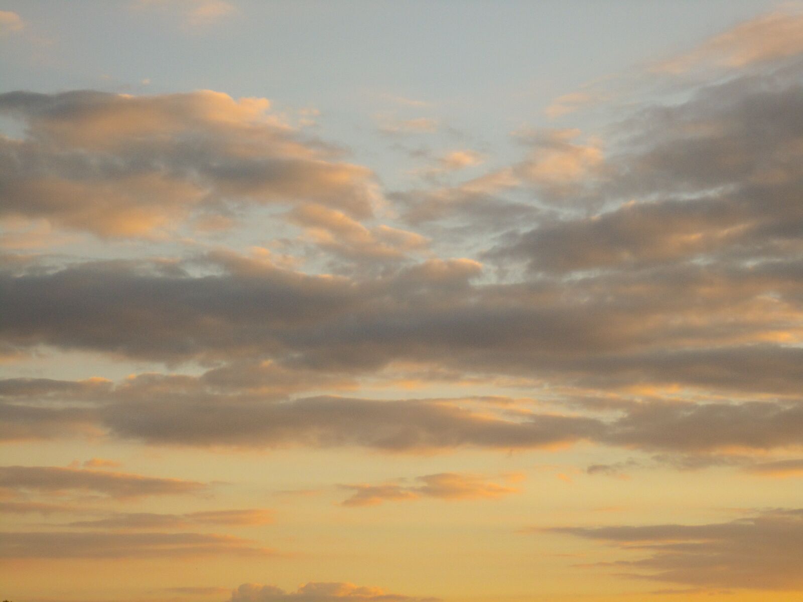 Canon PowerShot SD1400 IS (IXUS 130 / IXY 400F) sample photo. Sky, clouds, sunset photography