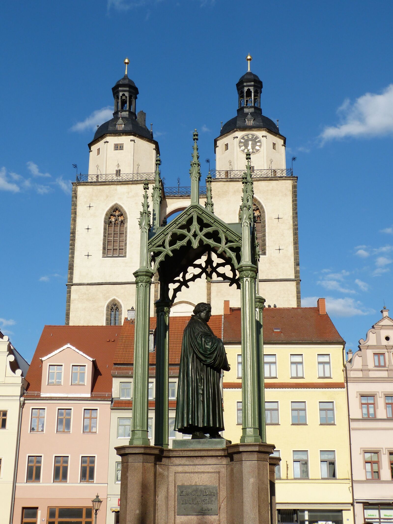 Panasonic Lumix DMC-FZ150 sample photo. Wittenberg, monument, saxony-anhalt photography