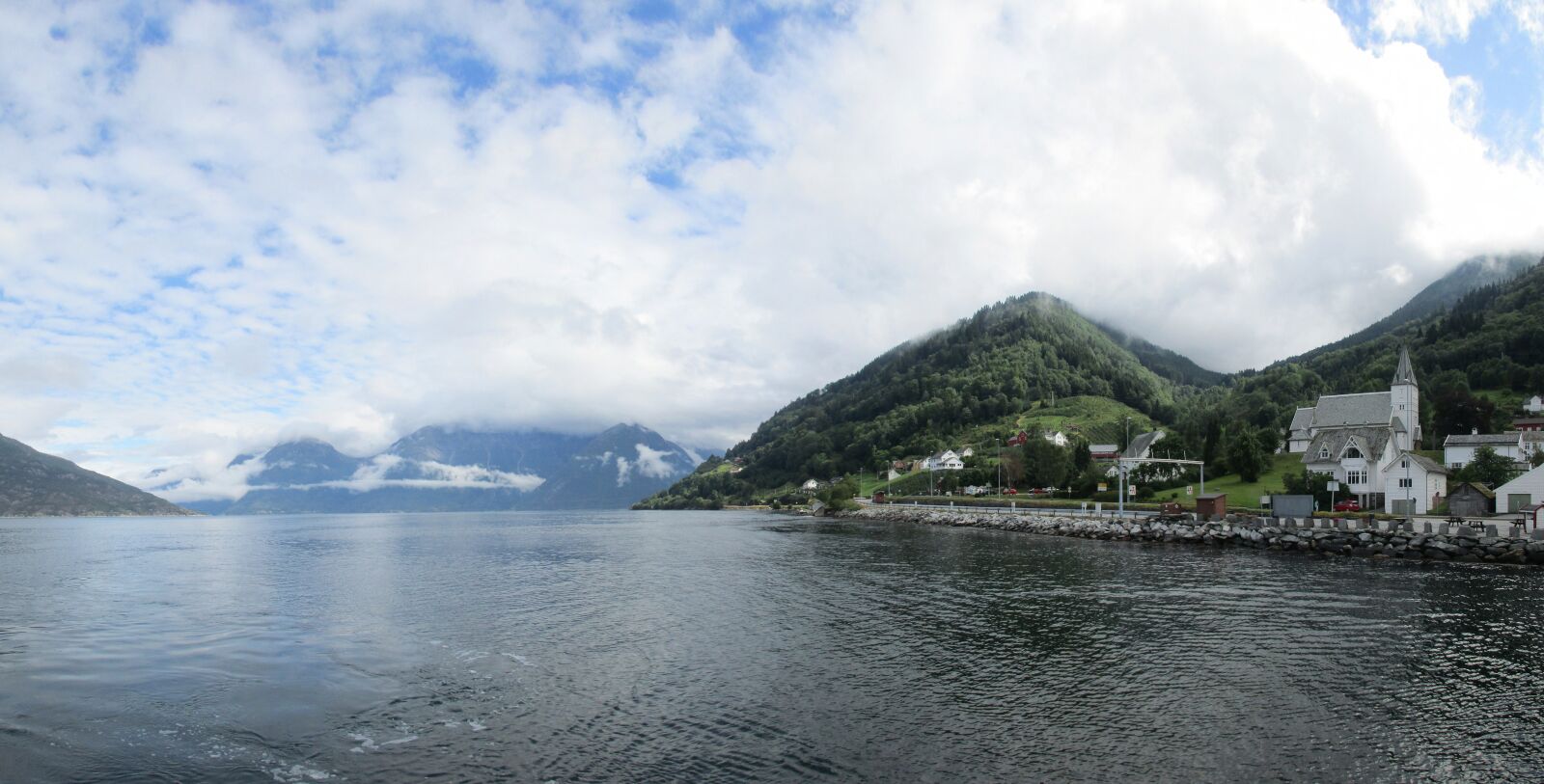 Canon PowerShot ELPH 170 IS (IXUS 170 / IXY 170) sample photo. Panorama, fjord, sky photography