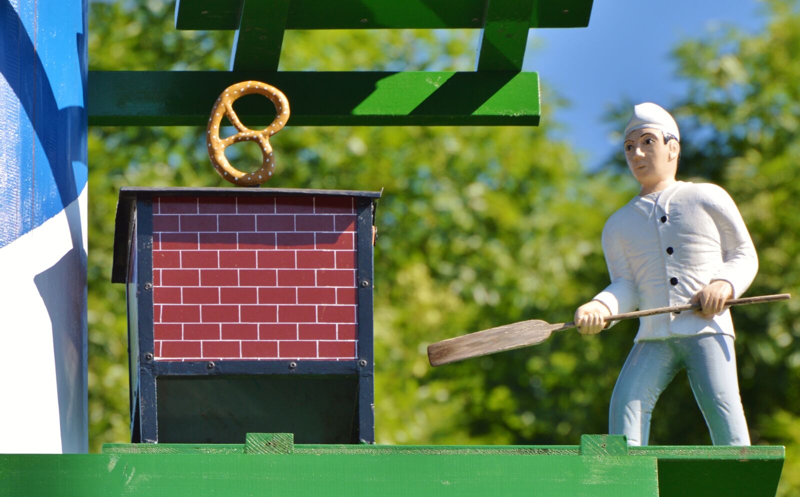 Nikon D3200 sample photo. Maypole figure, figure, maypole photography