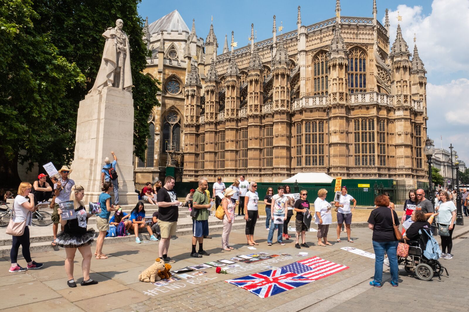 Fujifilm X-T2 sample photo. London, protest, dogs photography