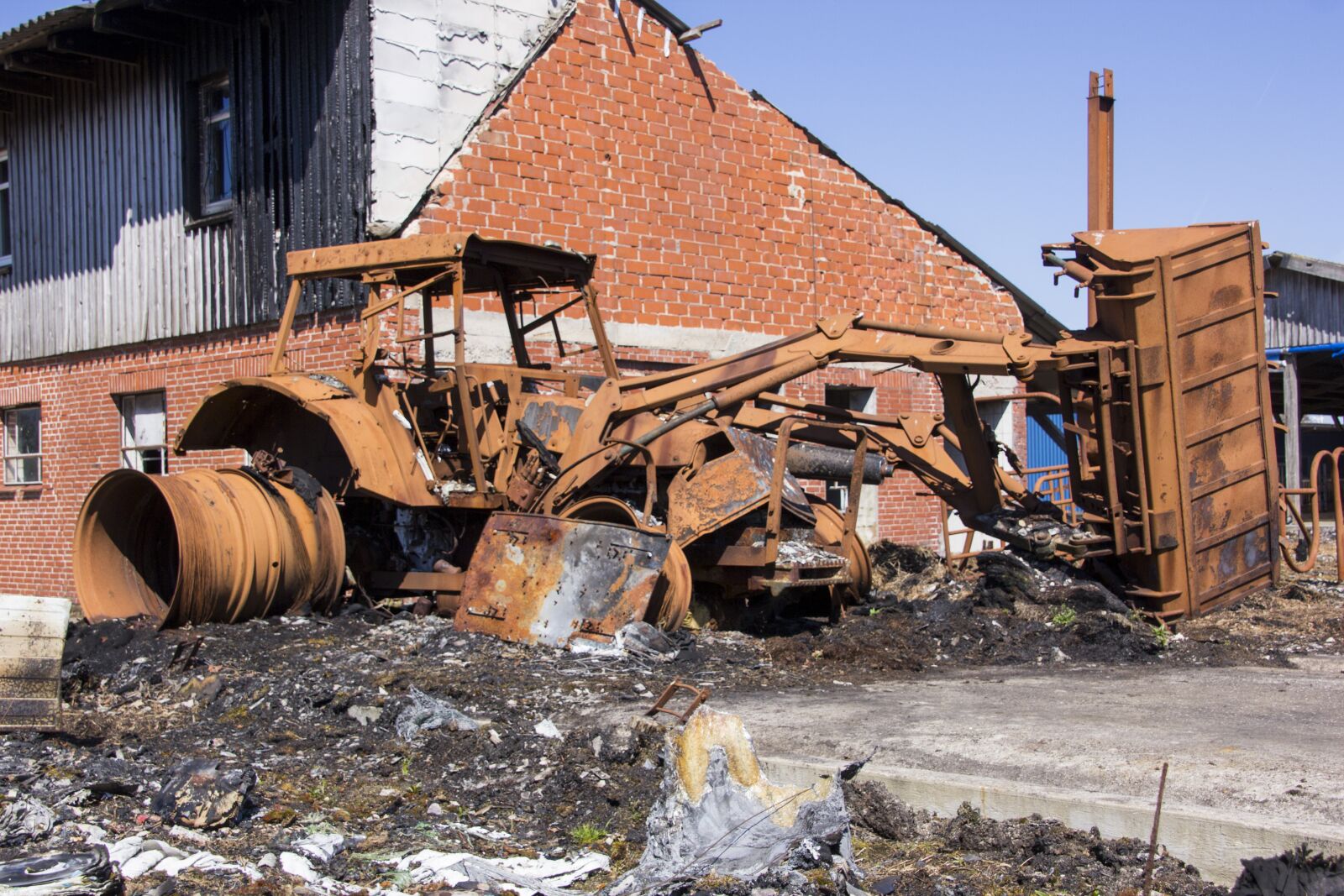 Canon EOS 60D sample photo. Brand, tractors, agriculture photography