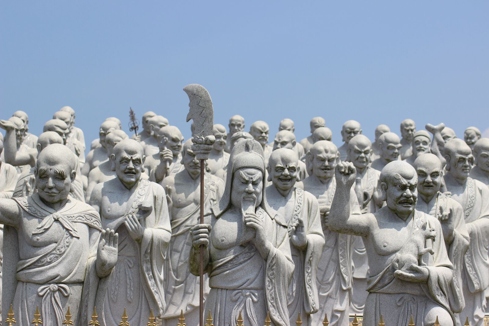 Canon EOS 600D (Rebel EOS T3i / EOS Kiss X5) sample photo. Landscape, face, mystical photography