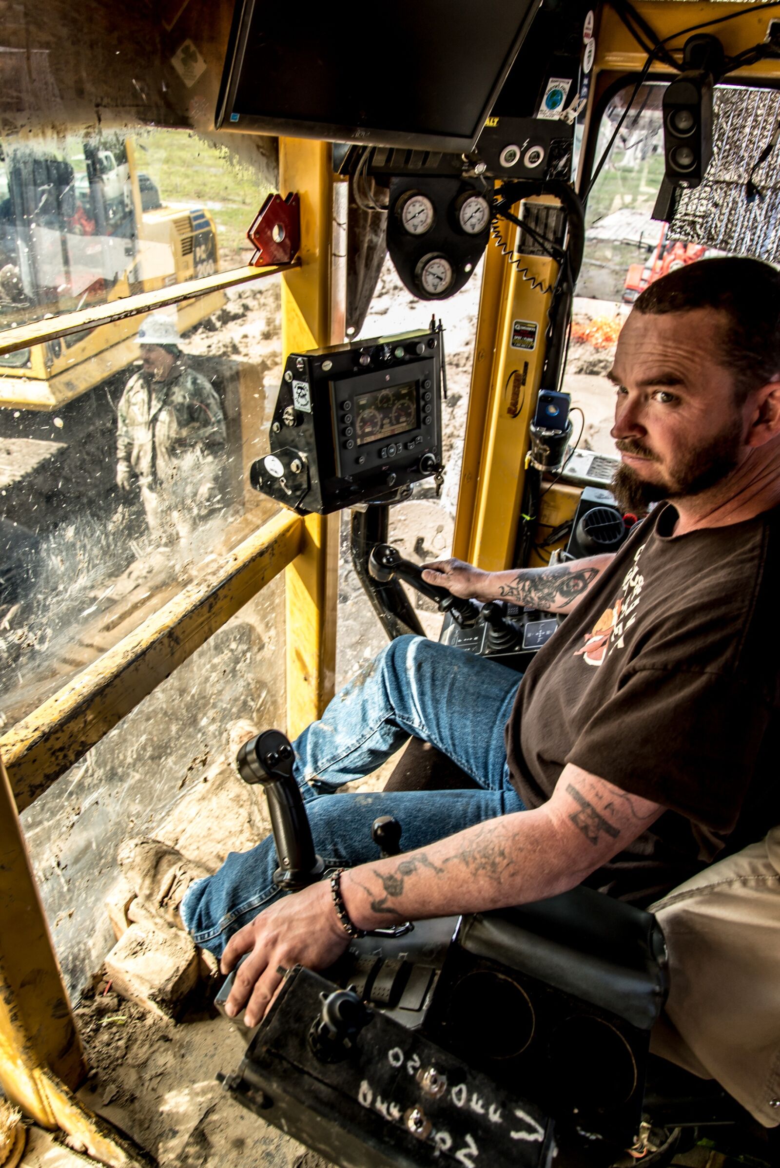 Nikon D600 sample photo. Heavy machinery operator, underground photography