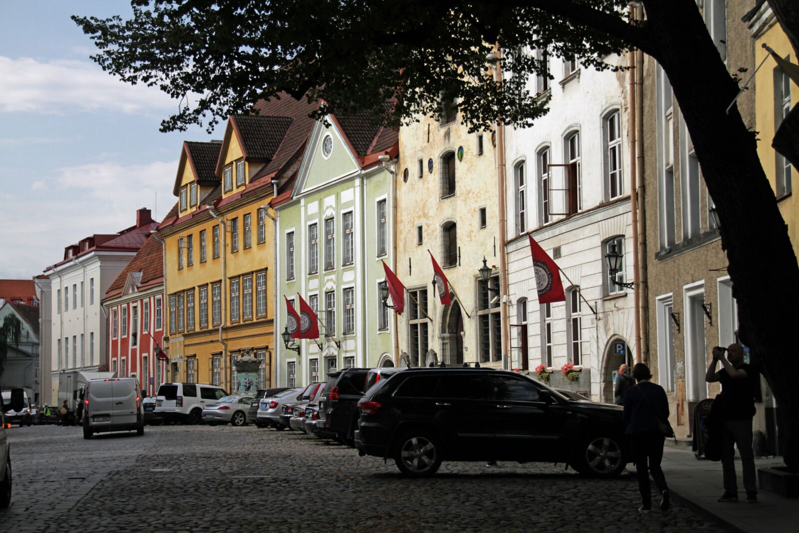 Canon EOS 7D sample photo. Architecture, europe, street photography