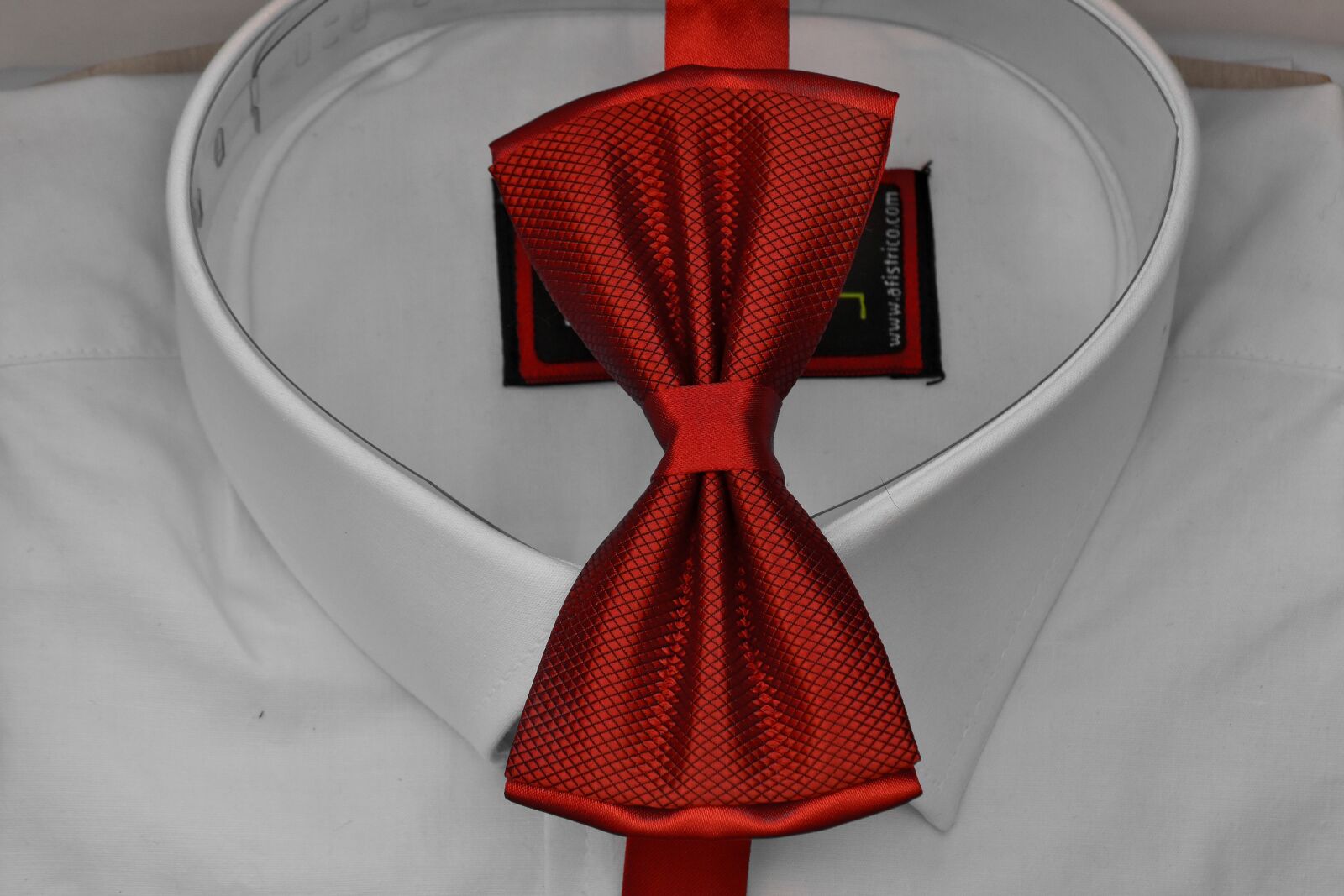 Nikon D5500 sample photo. Decoration, fashion, tie, indoors photography