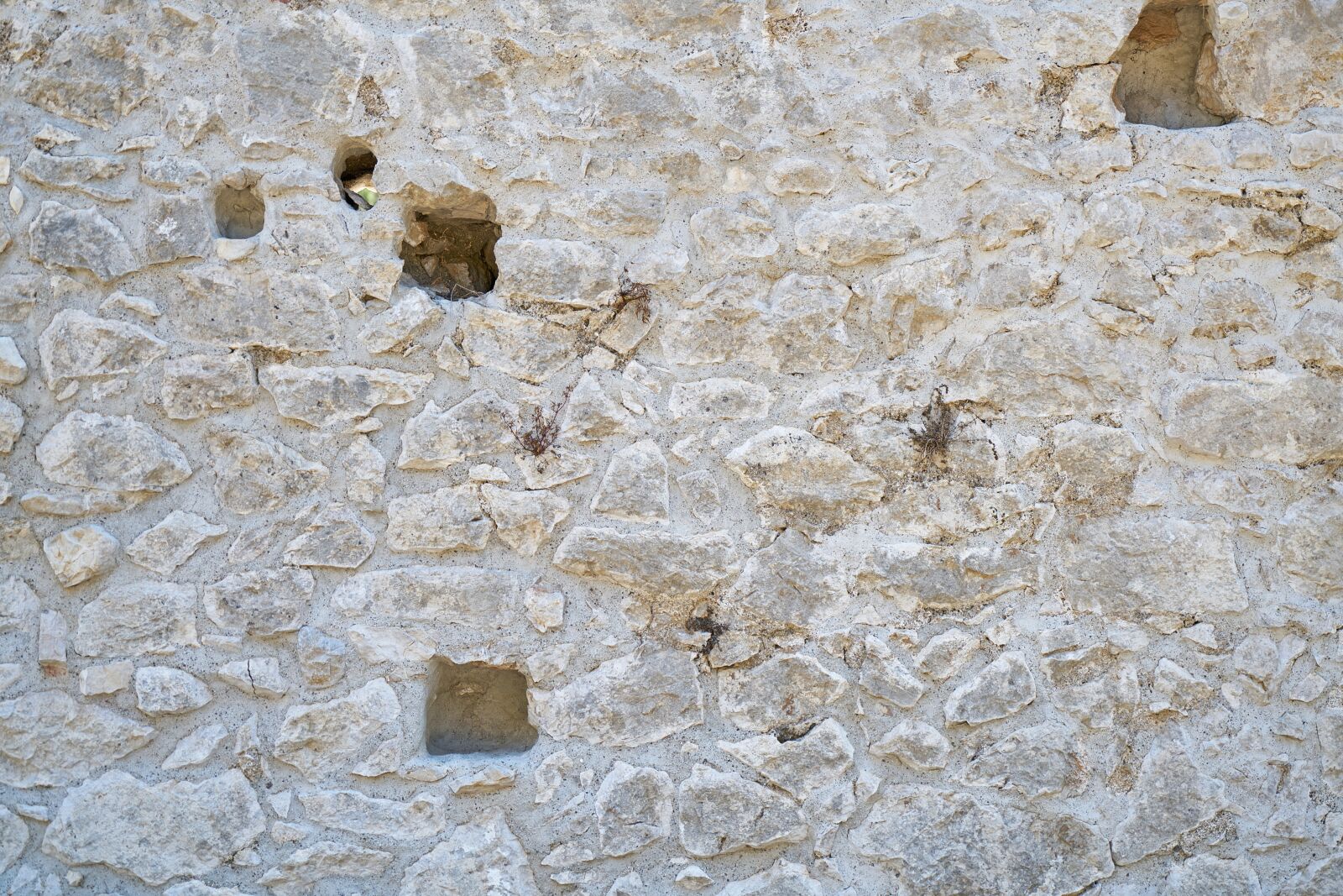 Sony a7R II + Sony Vario Tessar T* FE 24-70mm F4 ZA OSS sample photo. Wall, stone, wallpaper photography