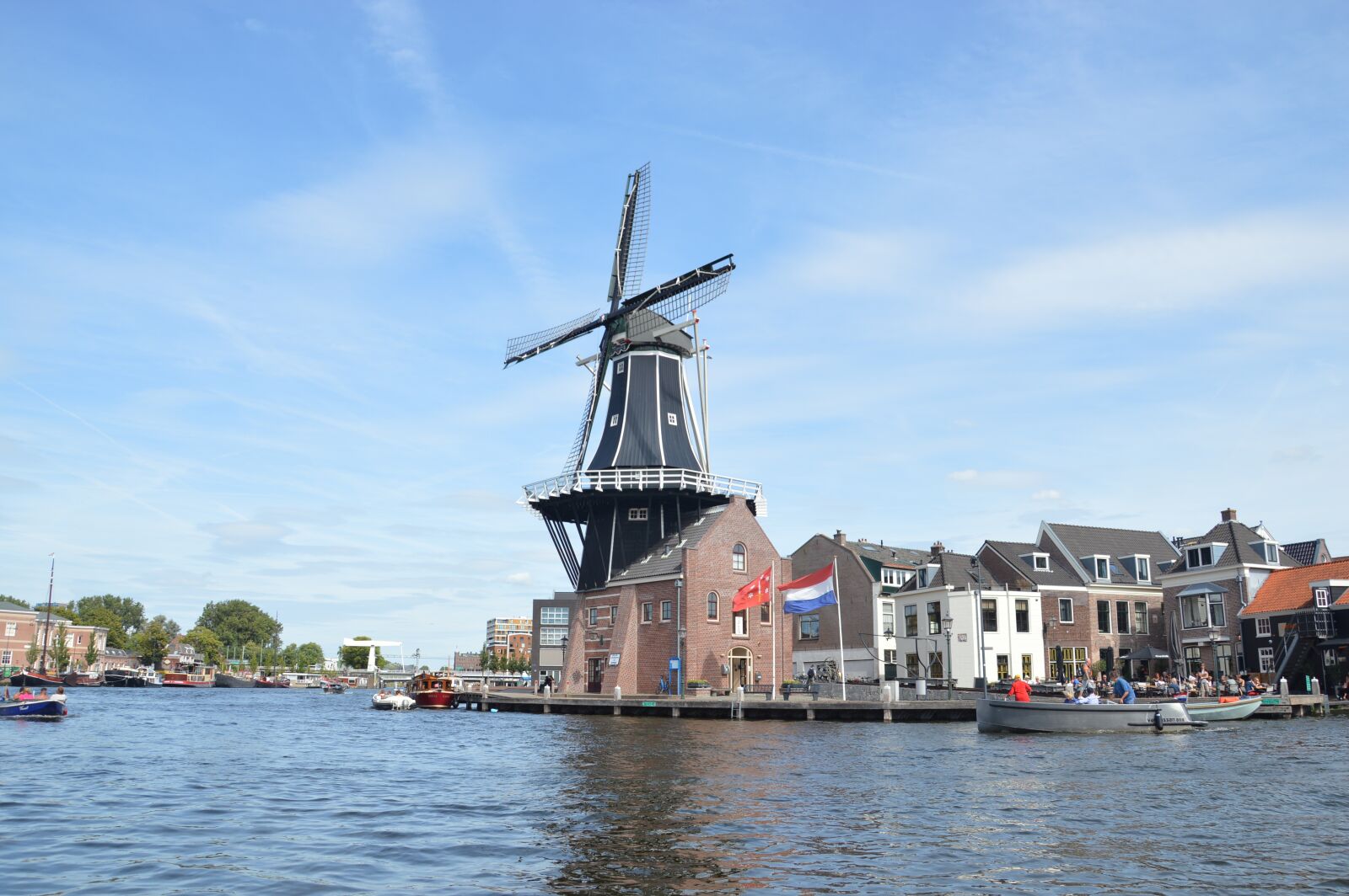 Nikon D3200 sample photo. Haarlem, water, holland photography