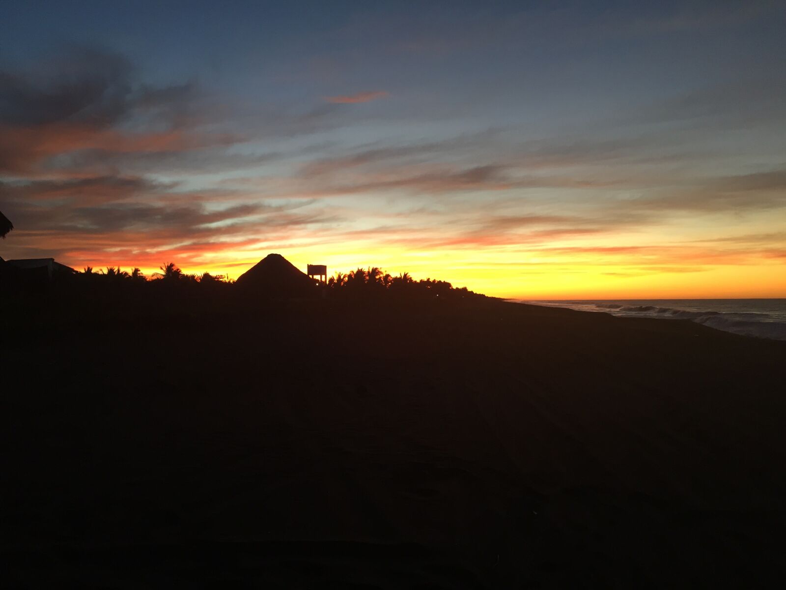 Apple iPhone 6 sample photo. Dawn, beach, landscape photography