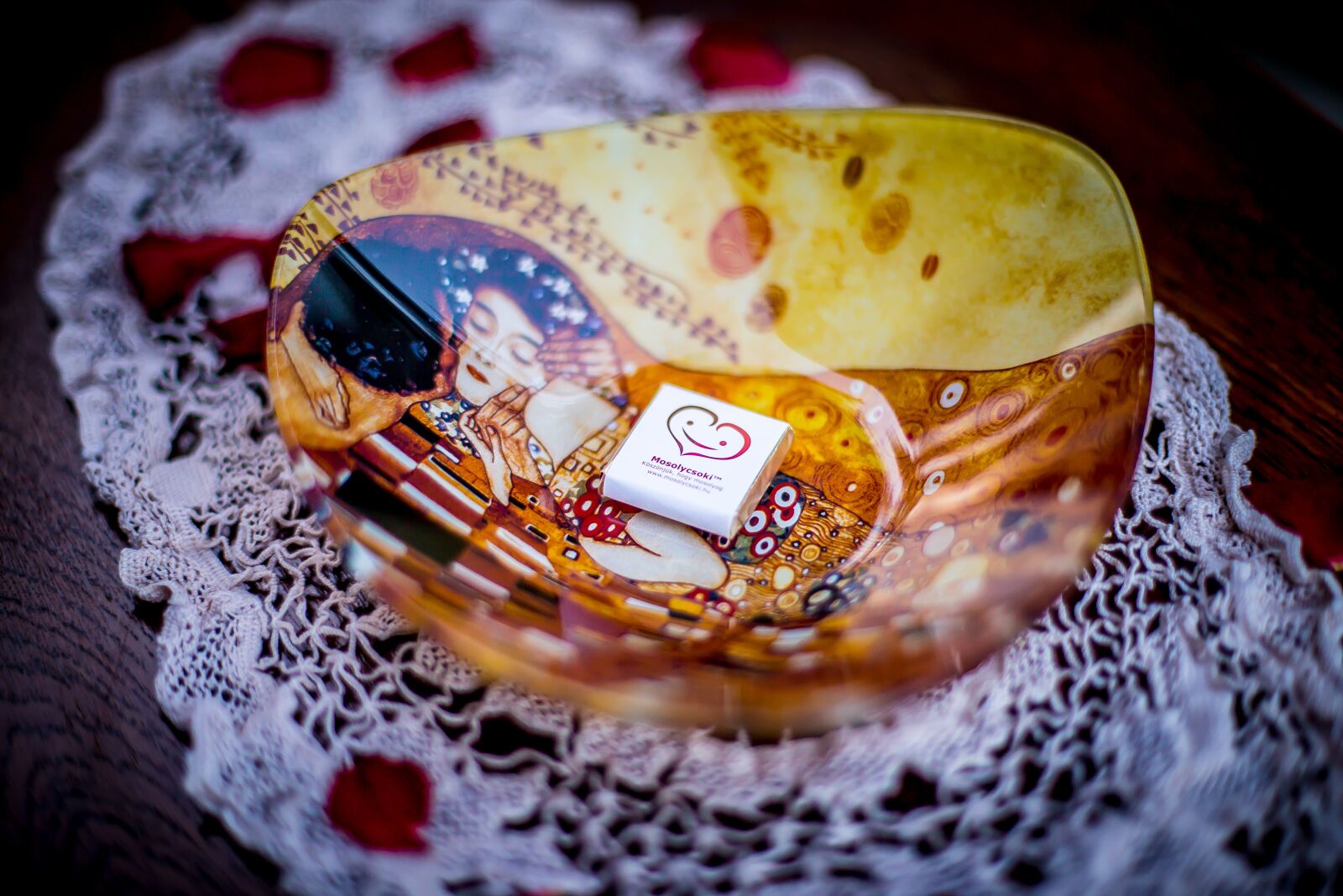 Canon EOS 6D + Canon EF 50mm F1.4 USM sample photo. Chocolate, gift, coffee chocolate photography