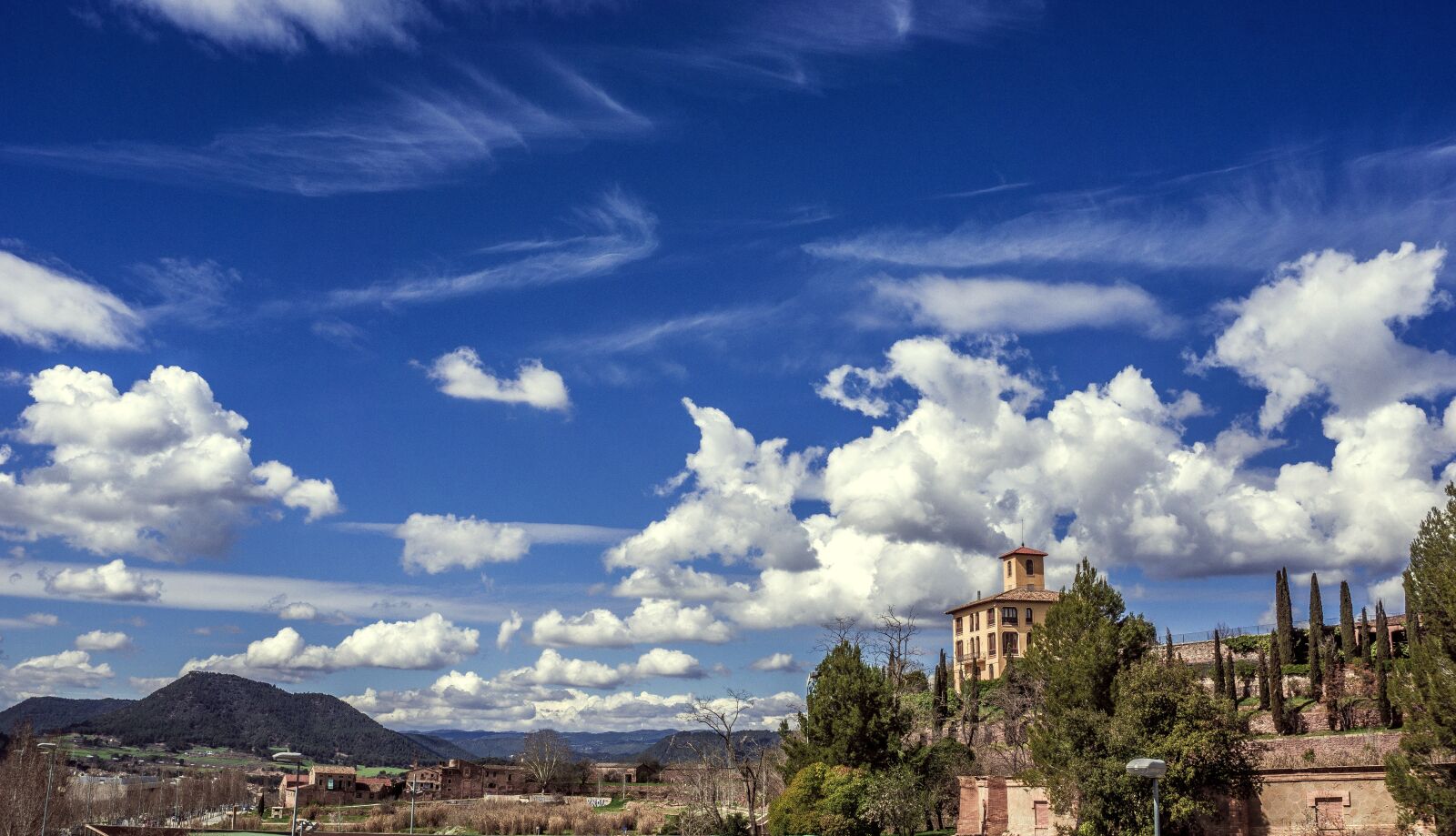 Sony E 16-50mm F3.5-5.6 PZ OSS sample photo. Panoramic, nature, sky photography