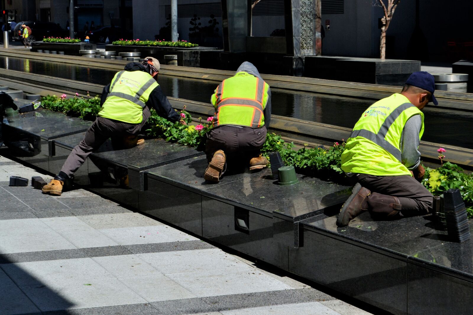 Nikon D3100 sample photo. Downtown district, employee, worker photography