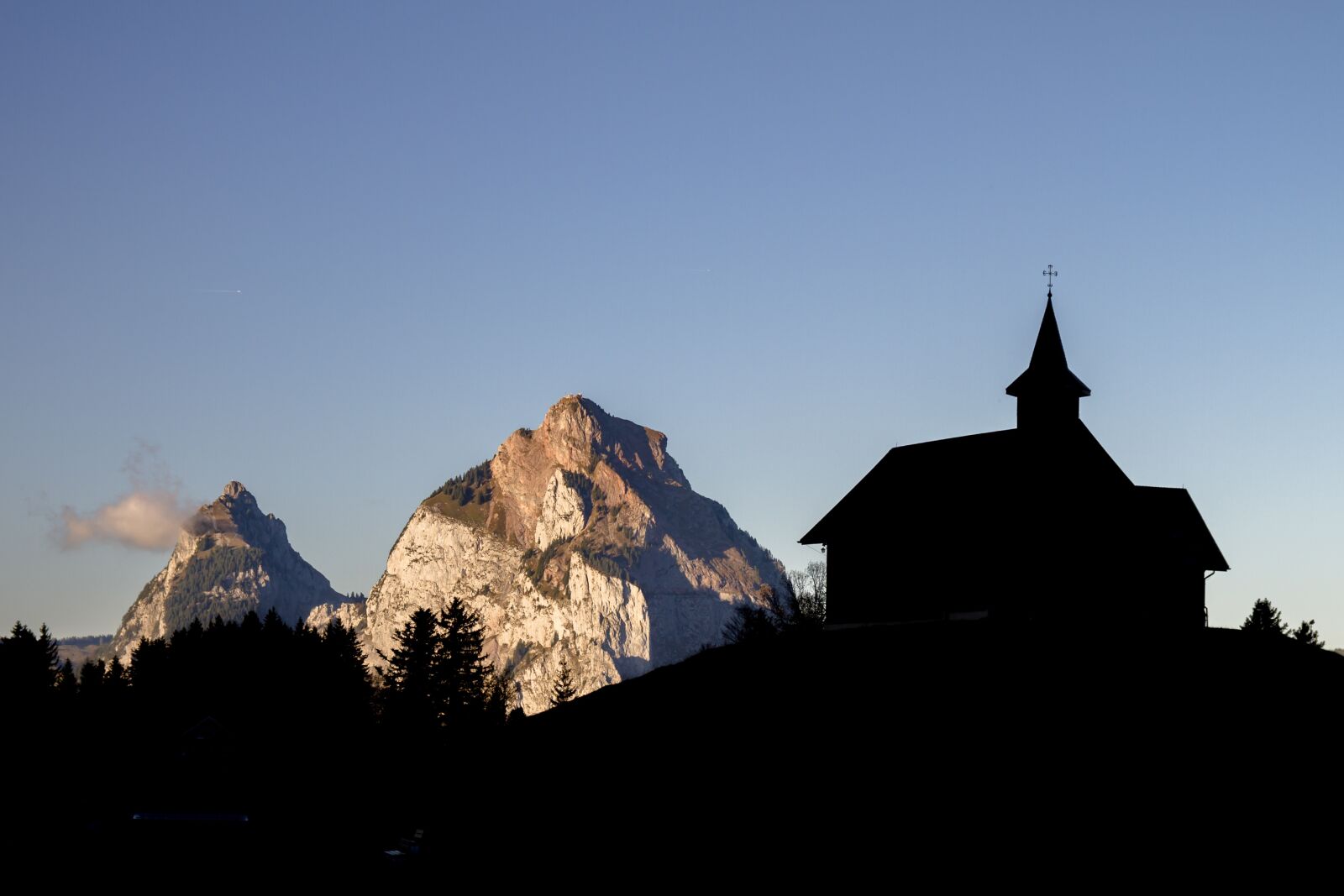 Canon EOS 7D sample photo. Mountain, chapel, switzerland photography