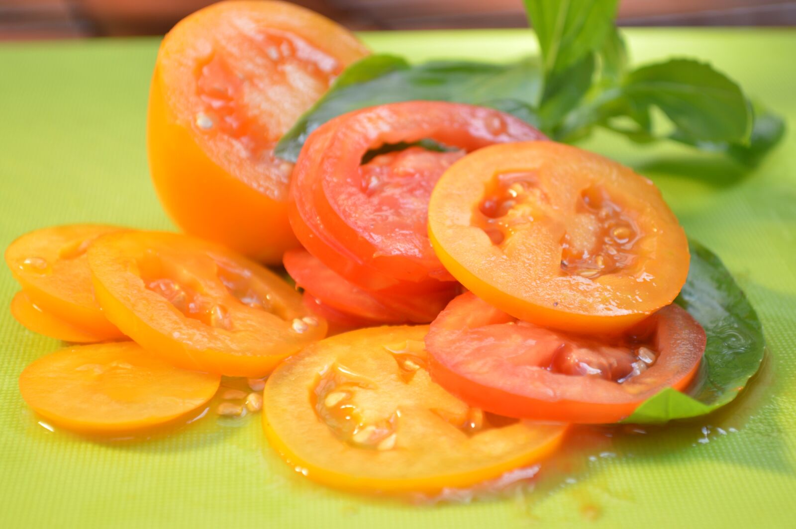 Nikon D3200 sample photo. Tomatoes, green, pea photography