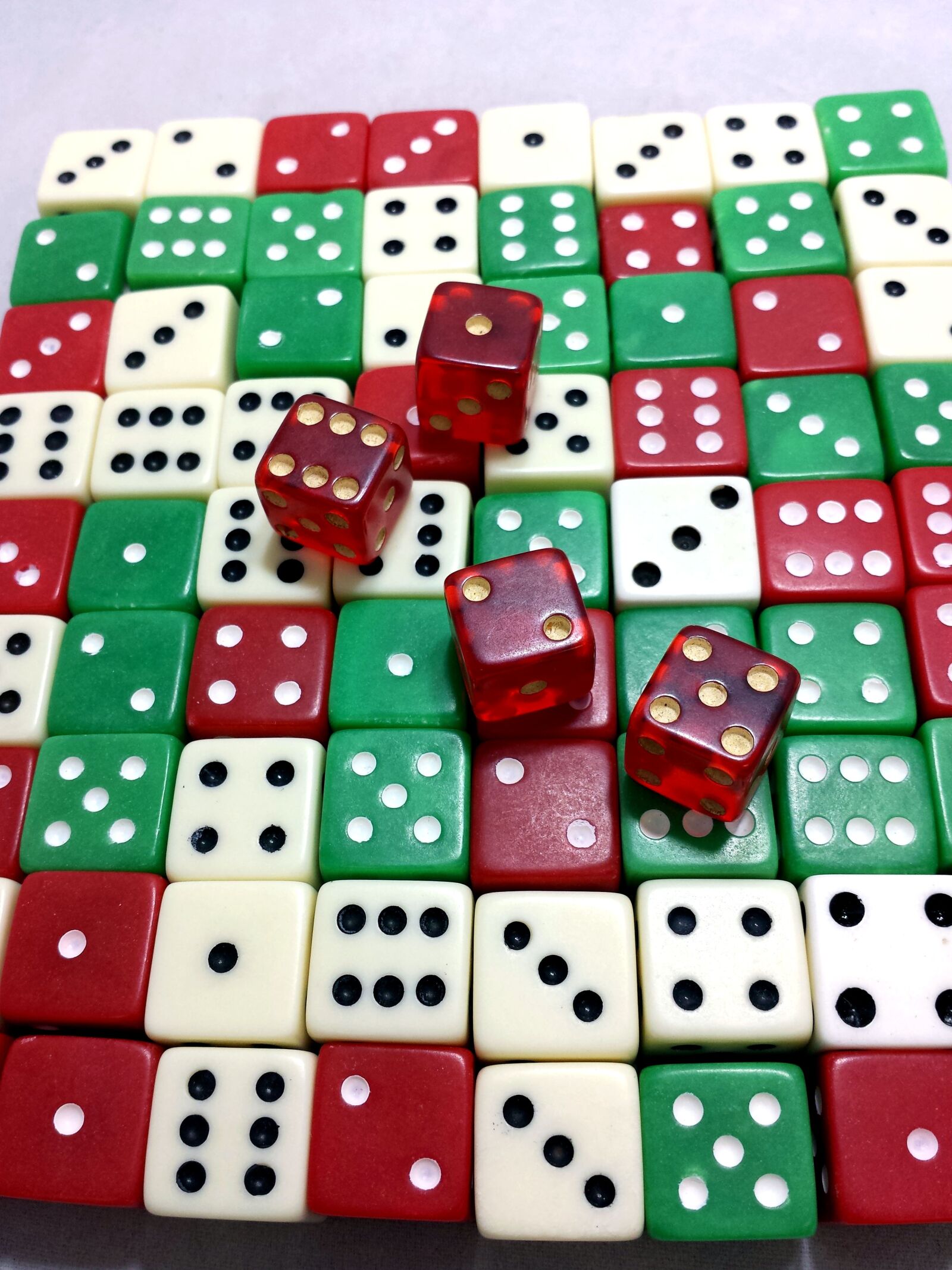 Samsung Galaxy S4 sample photo. Die, dice, gambling photography