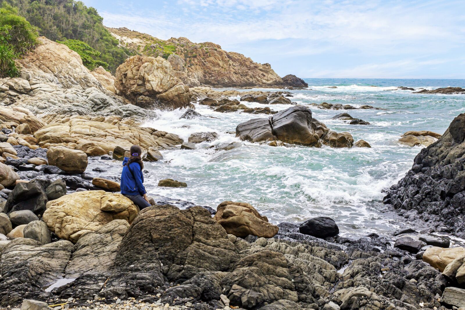 Canon EOS 500D (EOS Rebel T1i / EOS Kiss X3) sample photo. Sea, rock, wave photography
