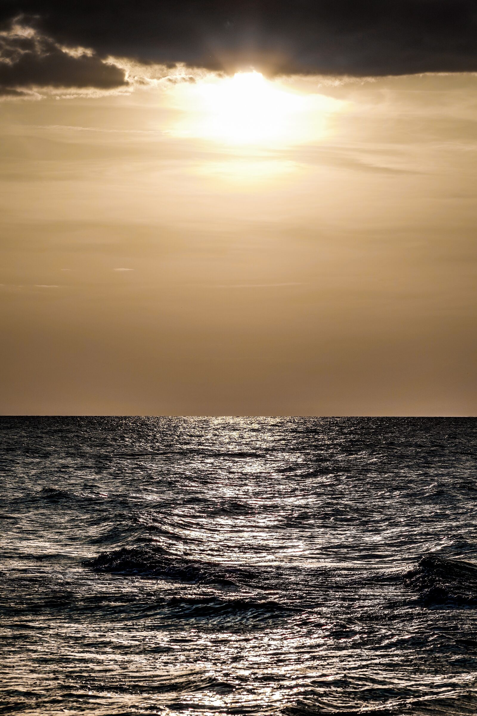 Pentax K-S2 sample photo. Sunset over the sea photography