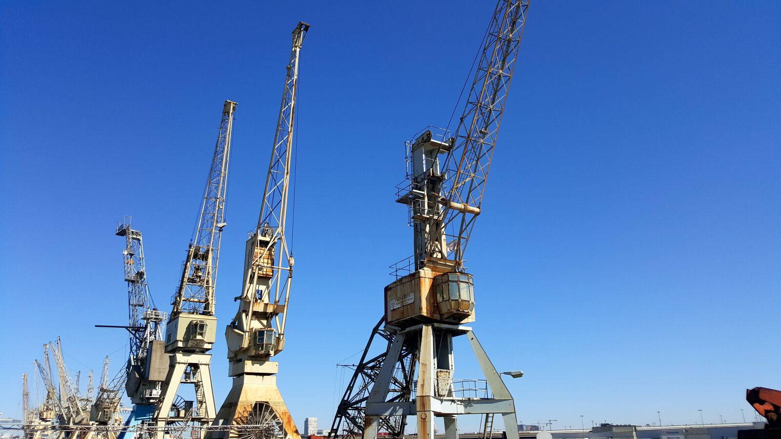 Samsung Galaxy S6 sample photo. Port, cranes, crane photography