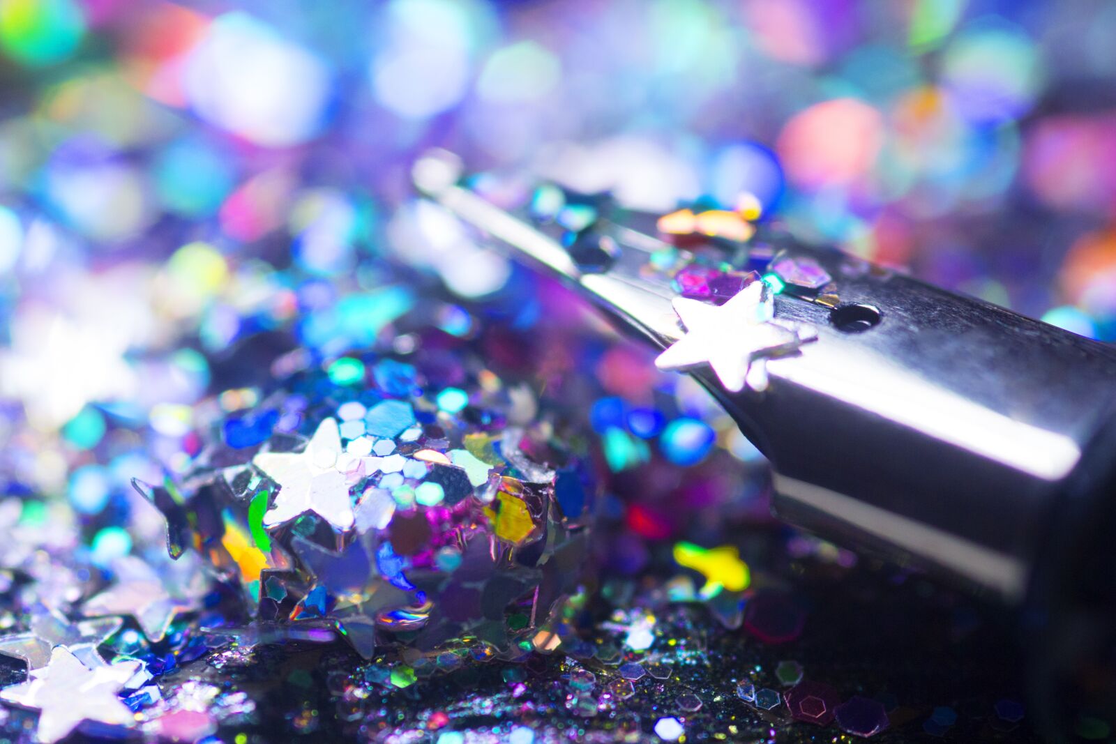 Canon EOS 700D (EOS Rebel T5i / EOS Kiss X7i) sample photo. Filler, fountain pen, blur photography