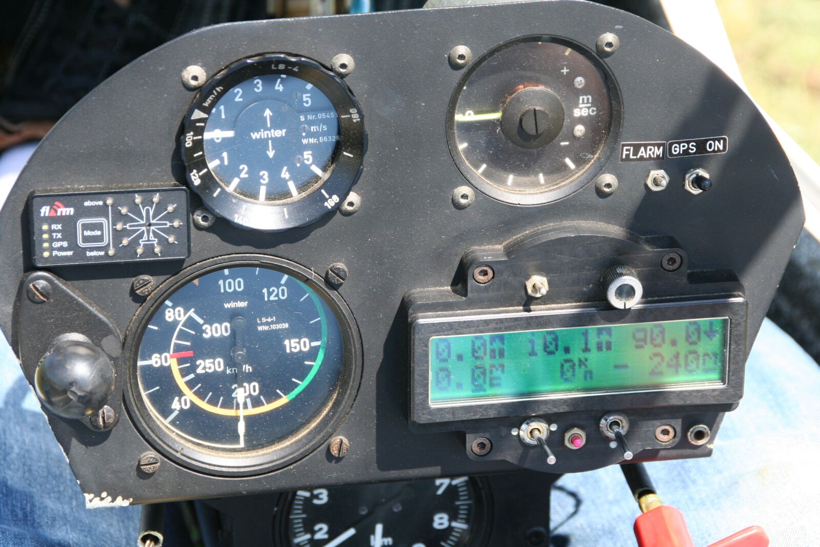 Canon EOS 350D (EOS Digital Rebel XT / EOS Kiss Digital N) sample photo. Instrument panel, gliding, cockpit photography