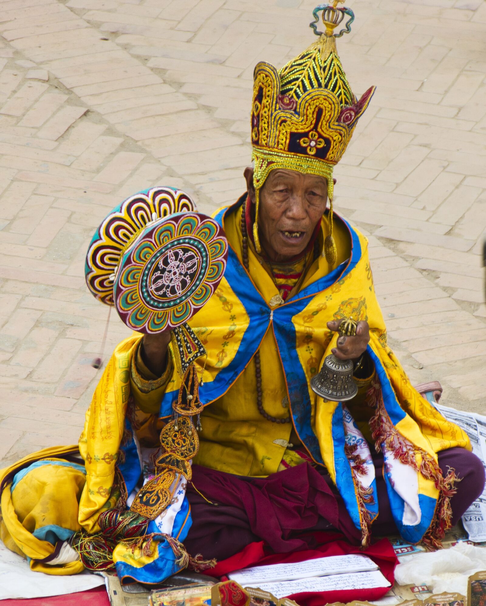 Panasonic Lumix DMC-FZ150 sample photo. Tibet, buddhism, meditation photography
