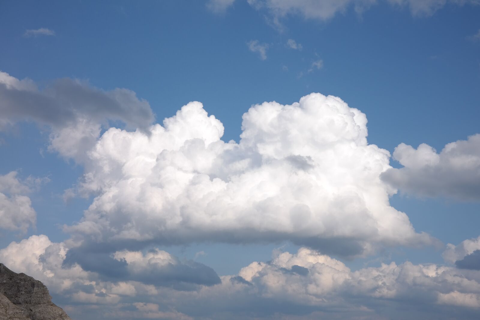 Samsung NX300 sample photo. Cumulus clouds, sky, cloudiness photography