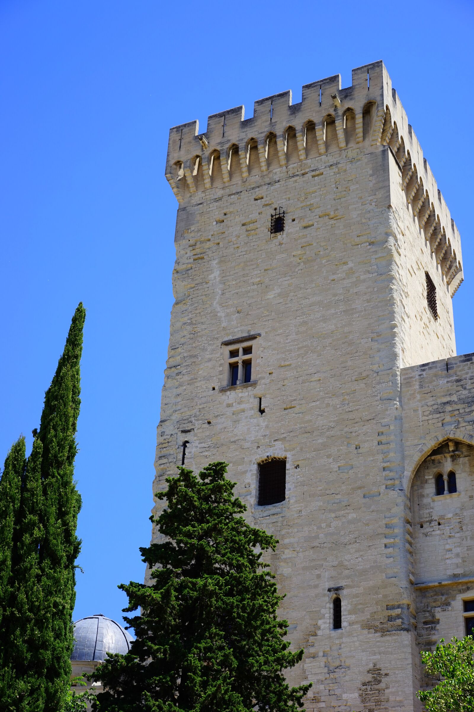Sony a7 + Sony Sonnar T* FE 55mm F1.8 ZA sample photo. Corner tower, defensive tower photography