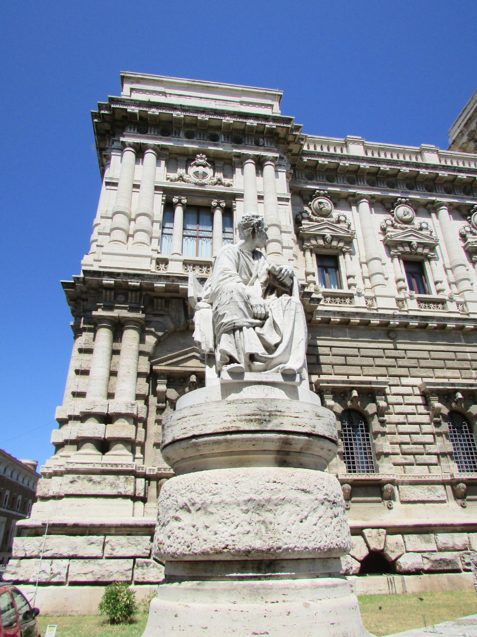 Canon PowerShot SX400 IS sample photo. Italy, summer, statue photography