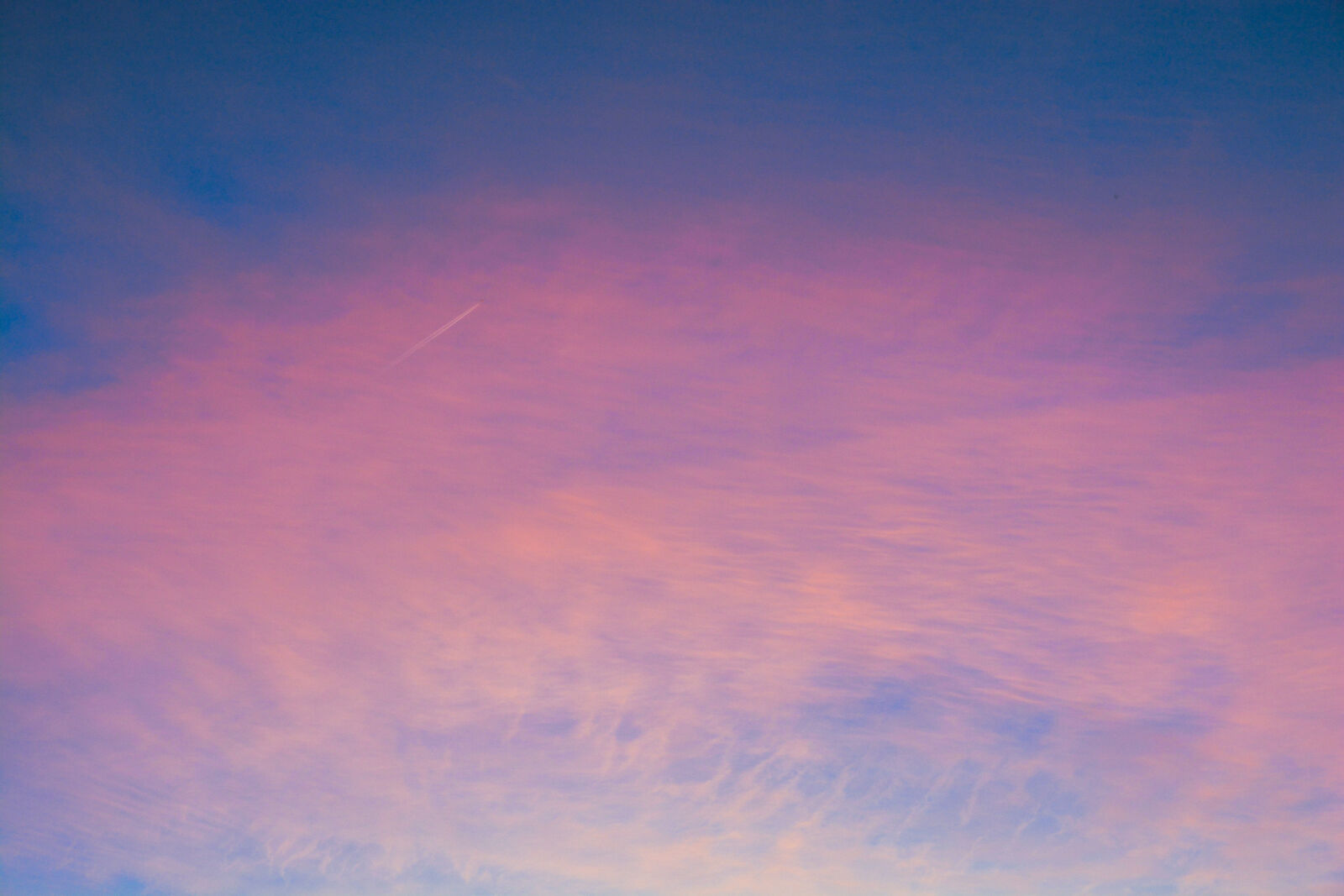 Sigma 17-50mm F2.8 EX DC OS HSM sample photo. Clouds, plane, sky, sun photography