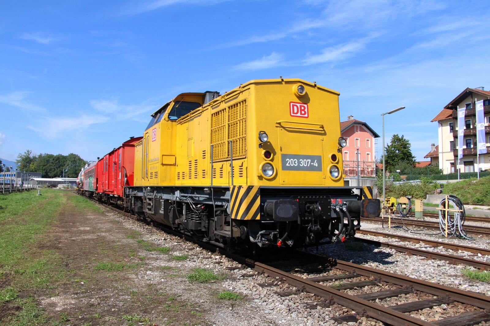 Canon EOS 70D sample photo. Ausbildungszug dangerous goods, deutsche photography